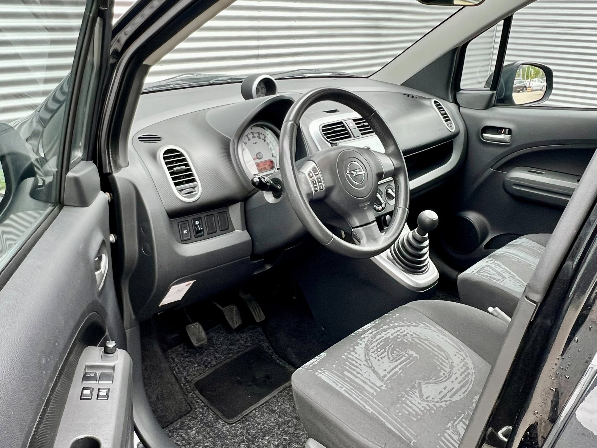 Foto van Opel Agila