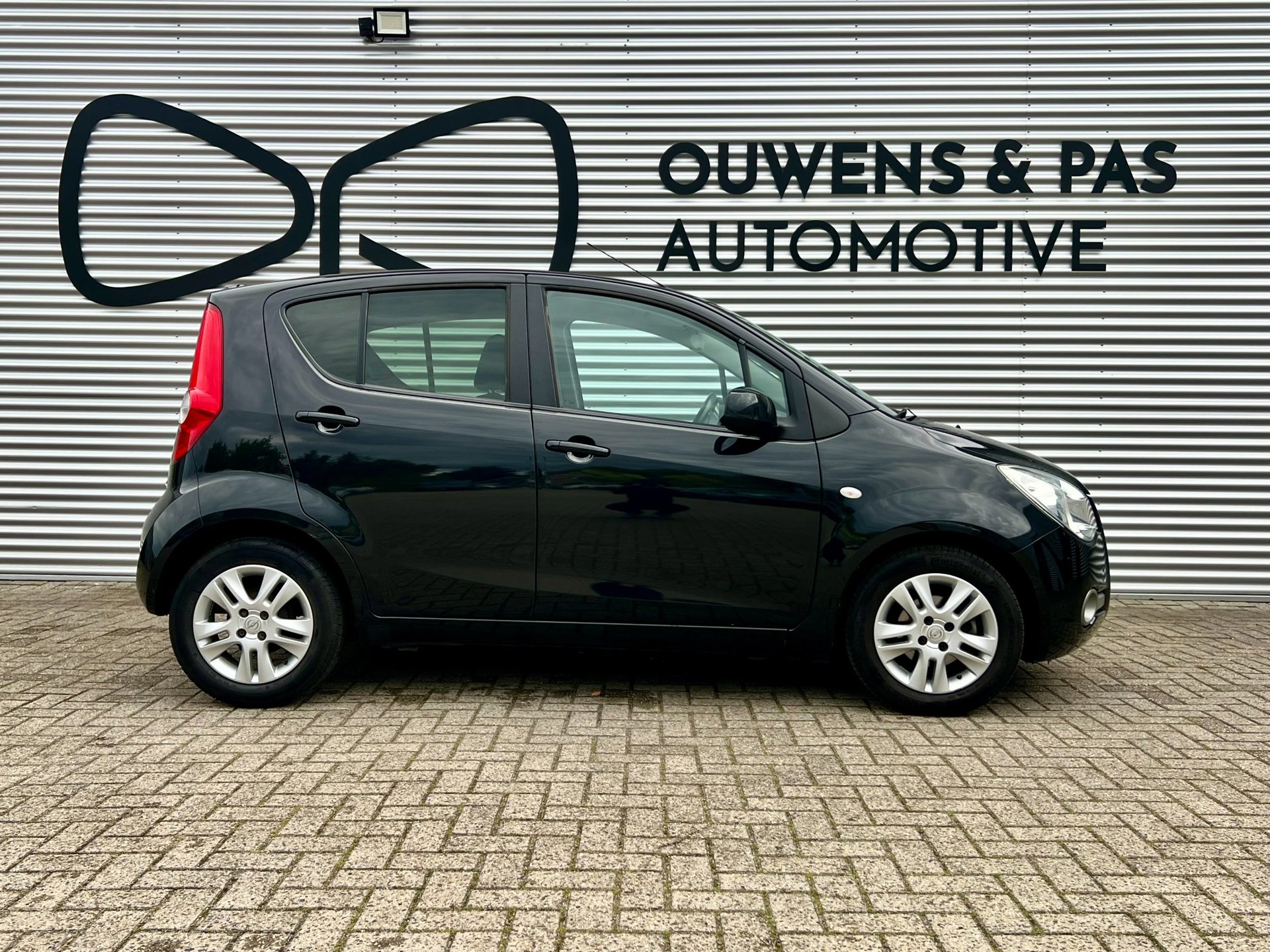 Foto van Opel Agila