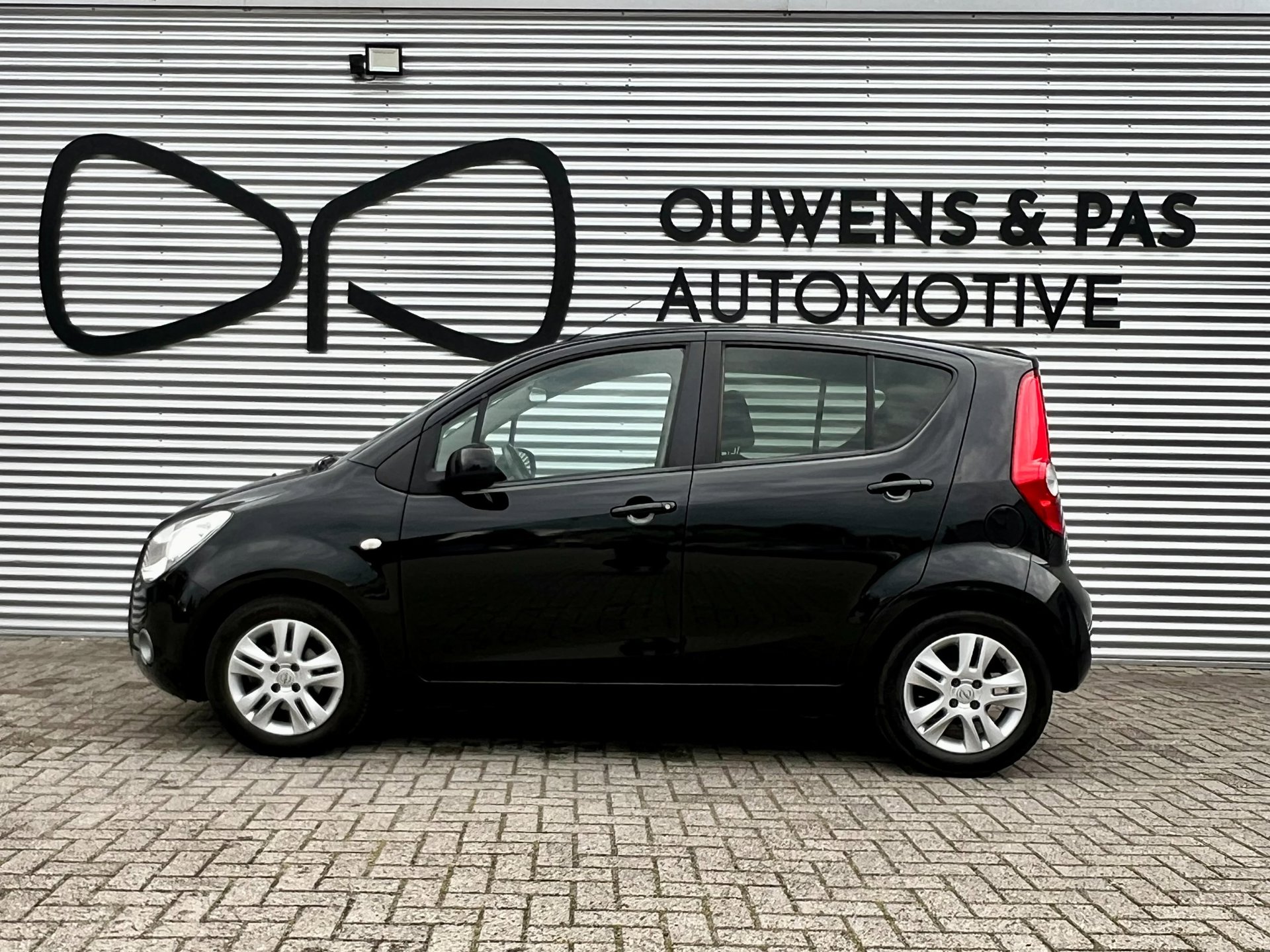 Foto van Opel Agila