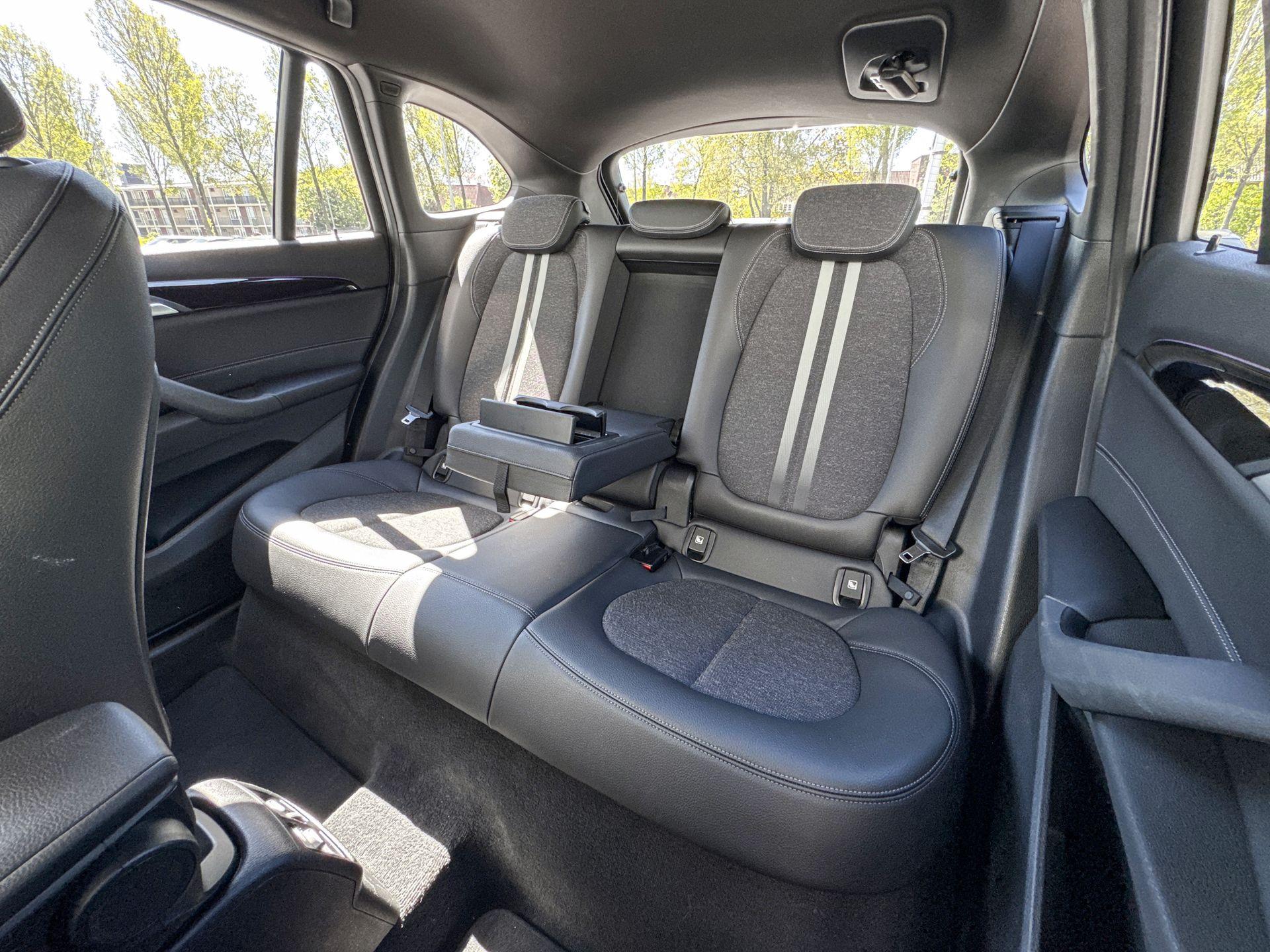 Foto van BMW X1 Xdrive25e
