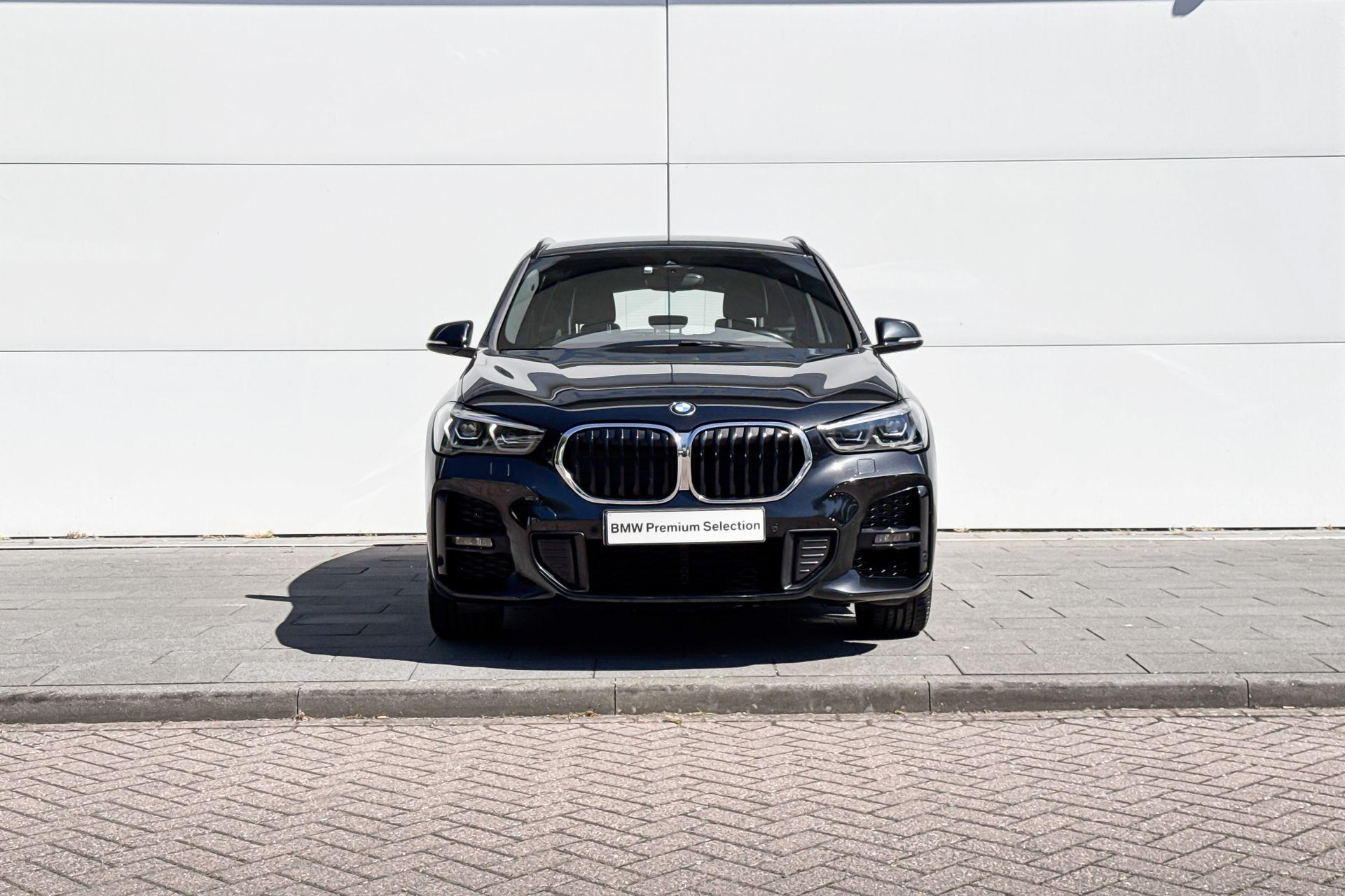 Foto van BMW X1 Xdrive25e
