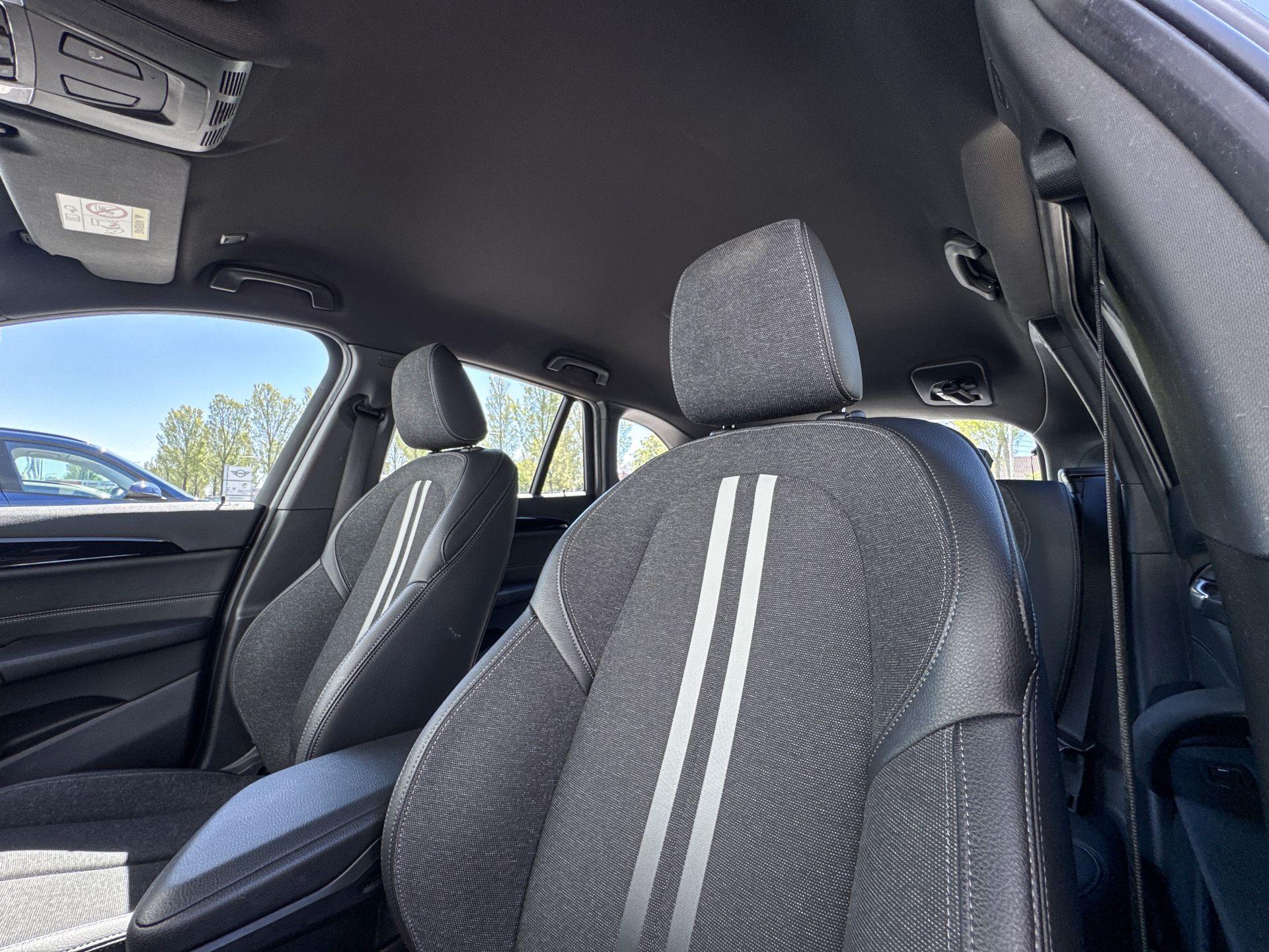 Foto van BMW X1 Xdrive25e