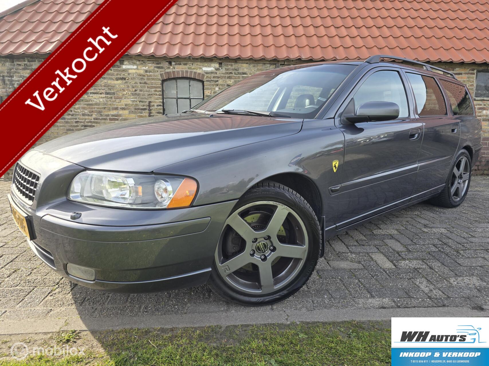 Volvo V70 2.5T Summum nette auto! 2004 - voorkant