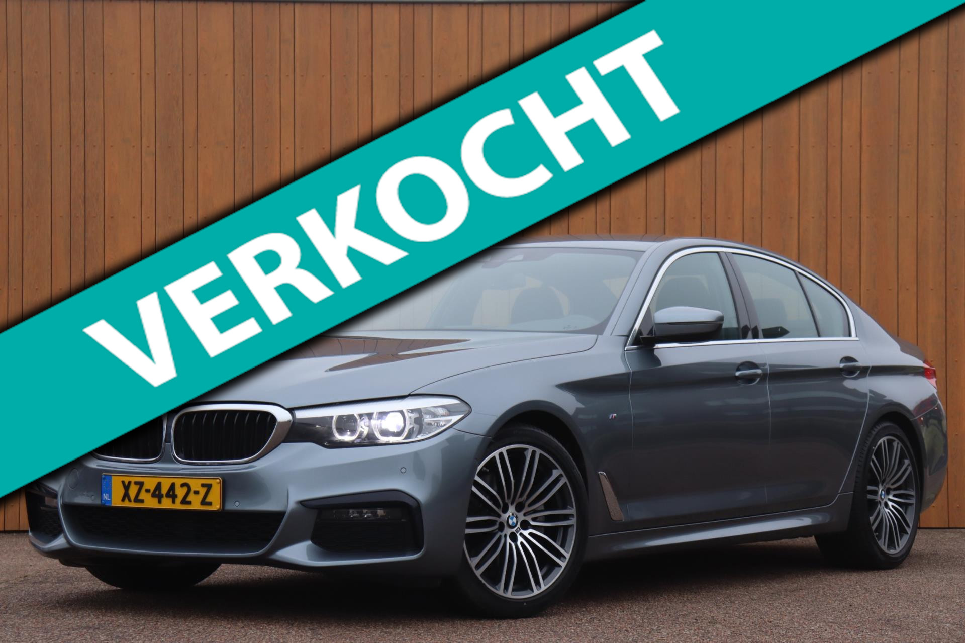 BMW 520i 520i M-sport Executive Ed. Harman Kardon org.NL camera alcantara+elek.verstelbaar digi.dash navi 2019 - voorkant