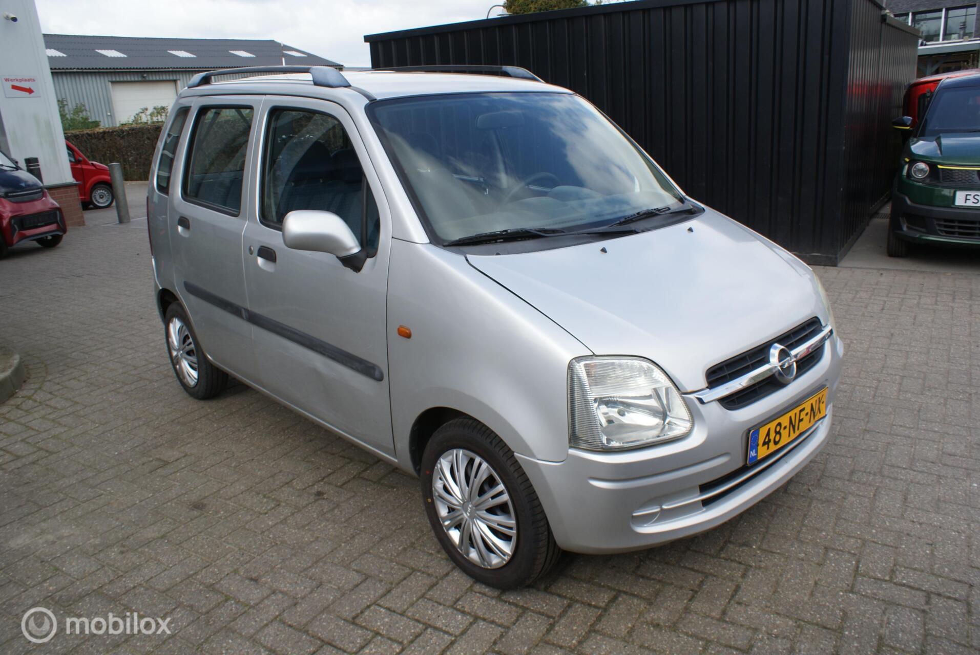 Foto van Opel Agila