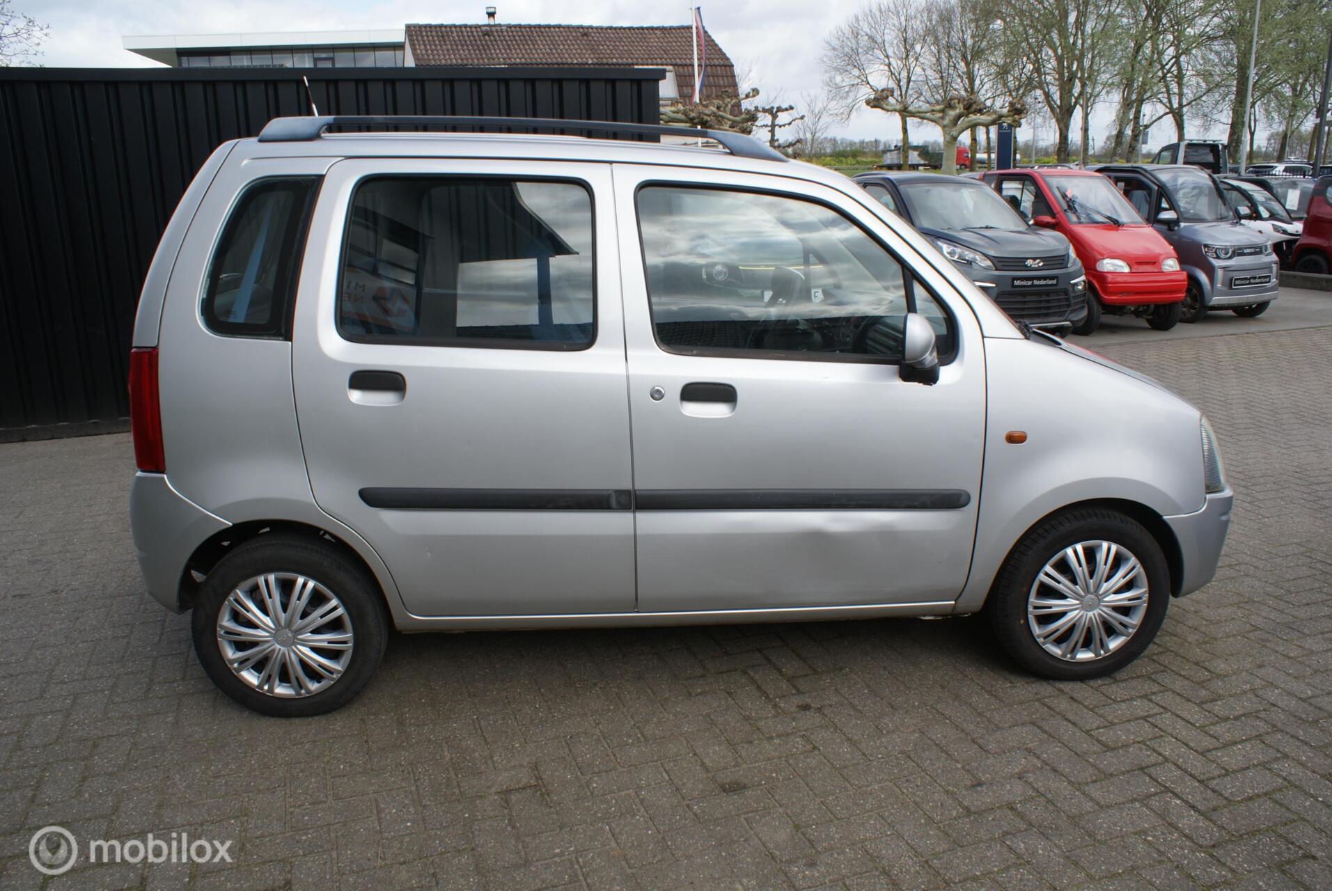 Foto van Opel Agila