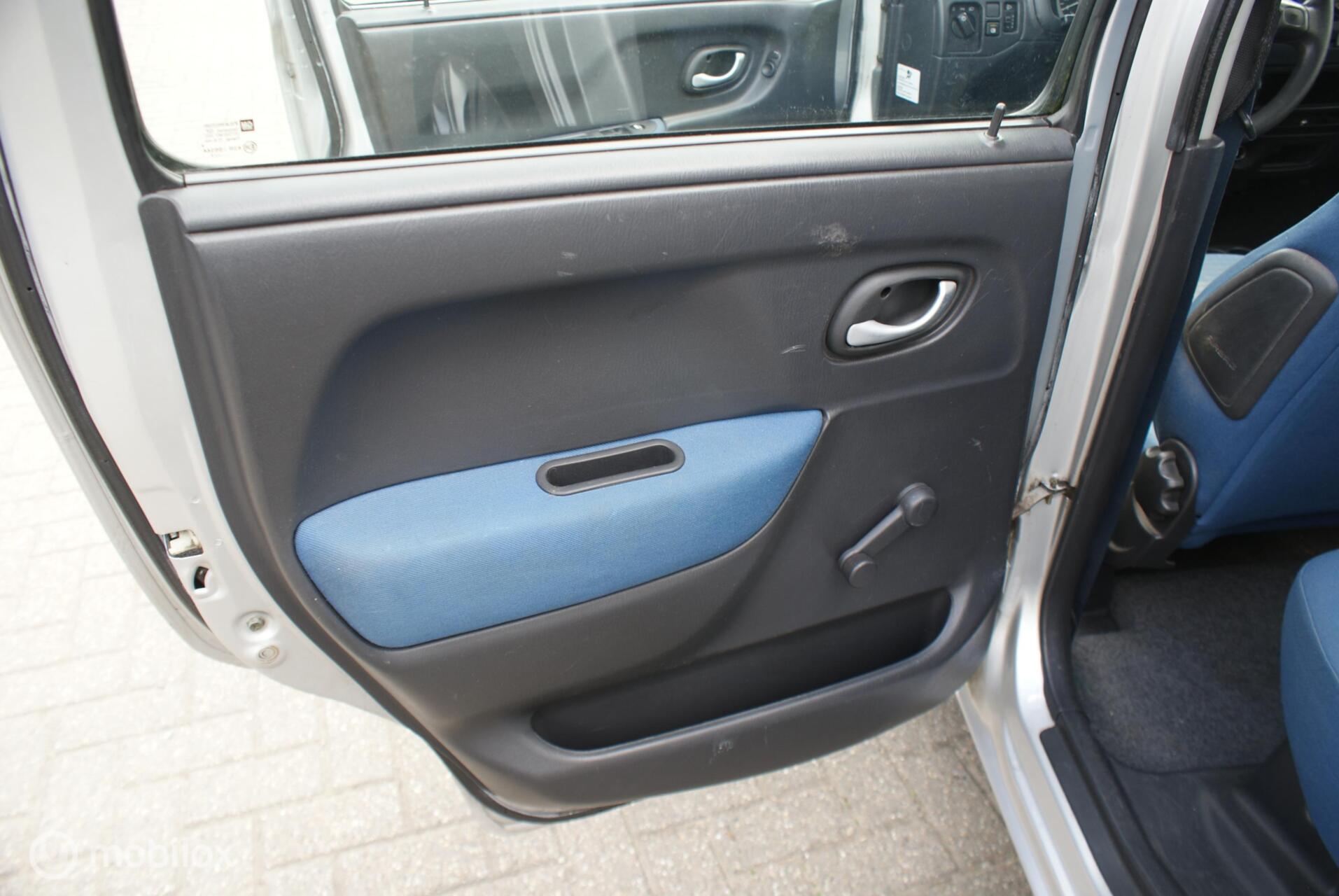 Foto van Opel Agila