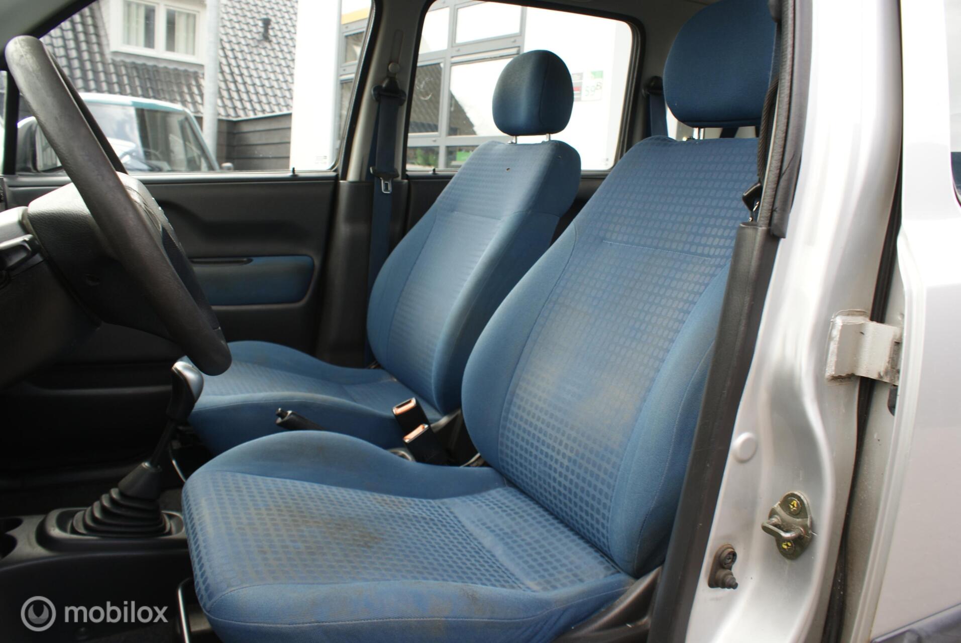 Foto van Opel Agila