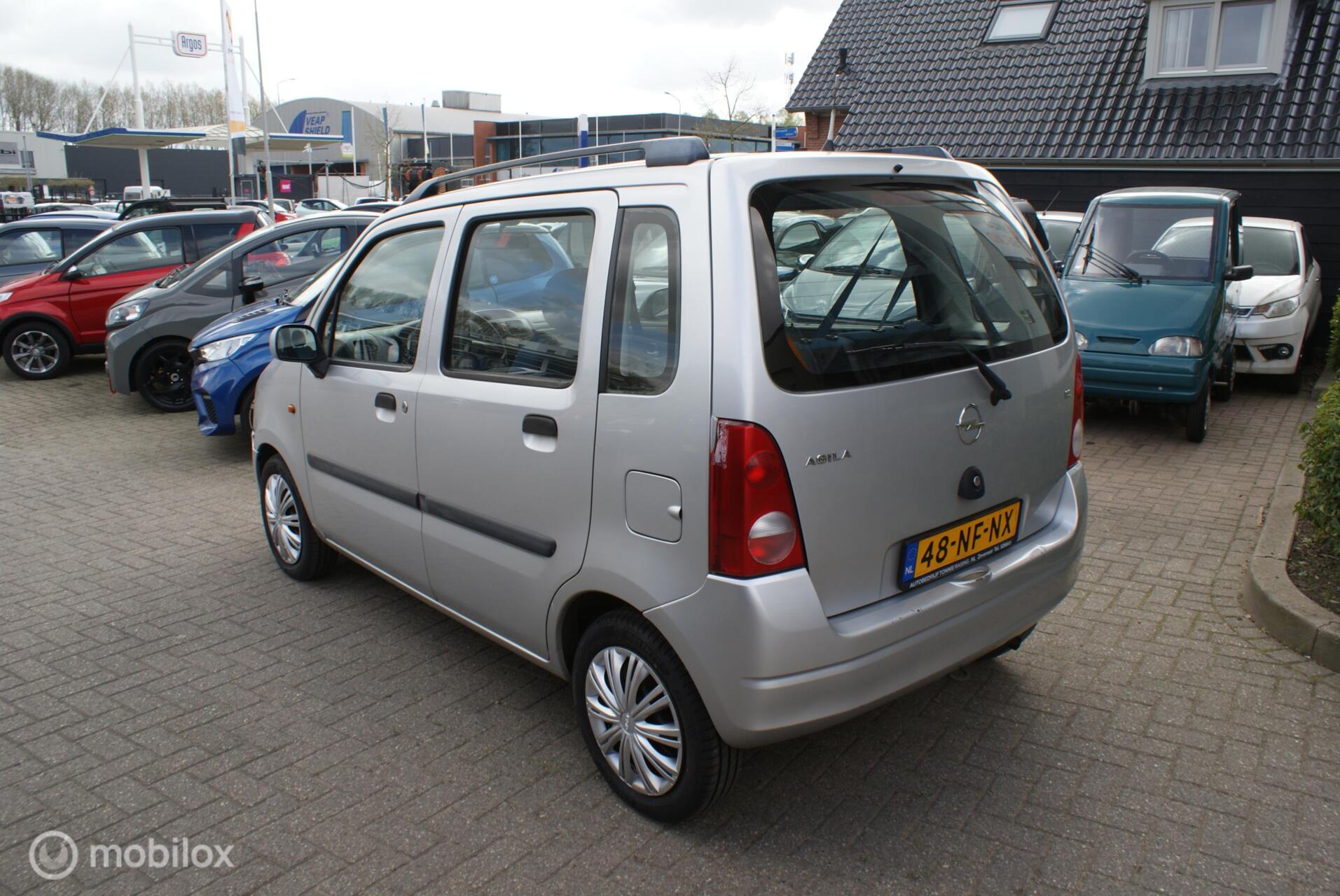 Foto van Opel Agila