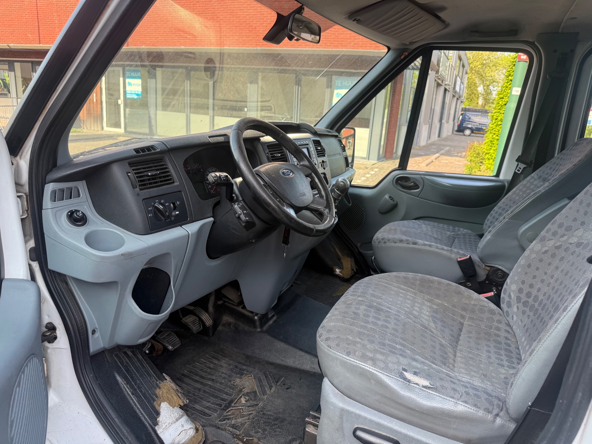 Foto van Ford Transit 350lef CDCLB 200dpf 4,10