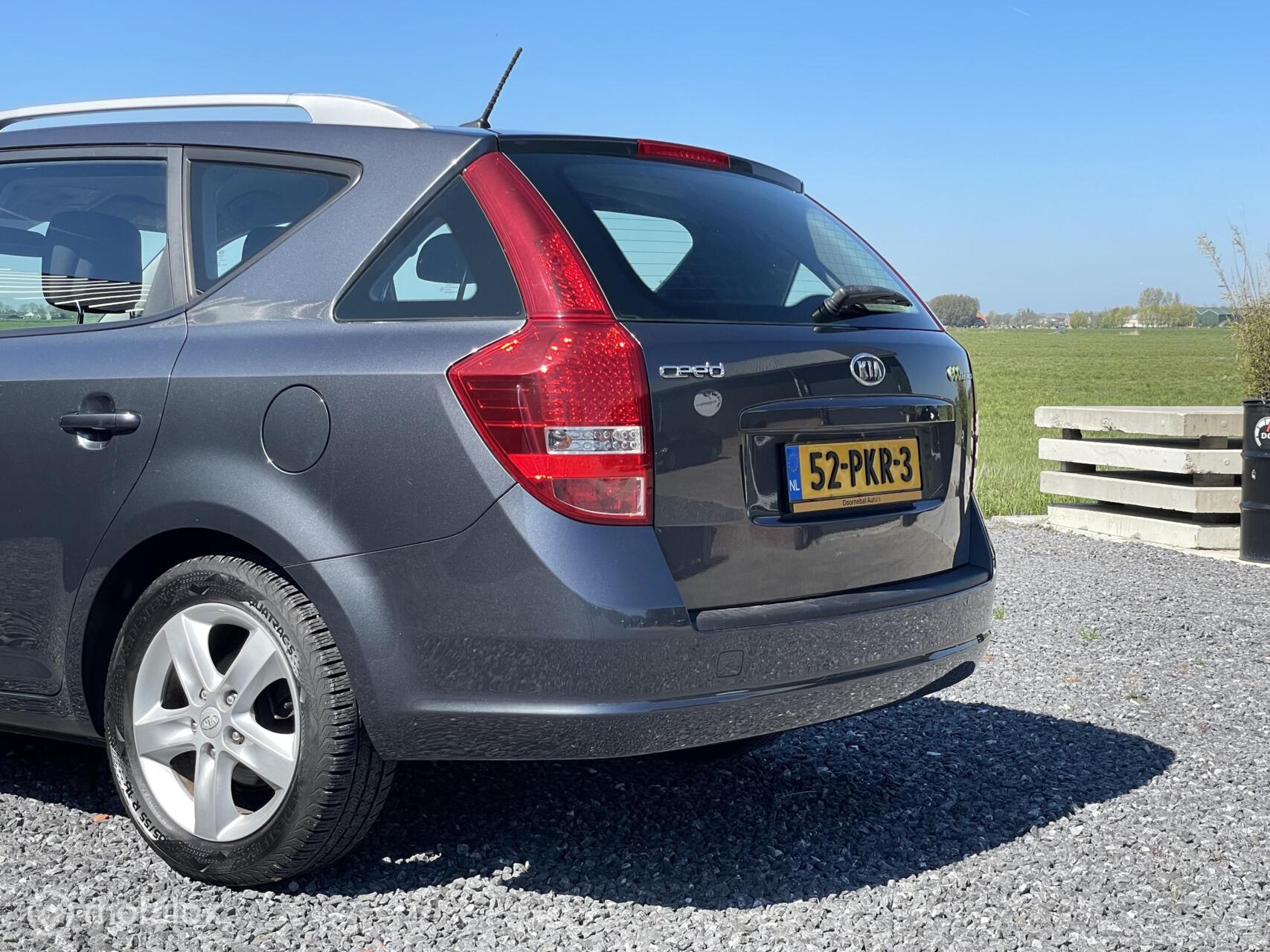 Foto van Kia Cee D