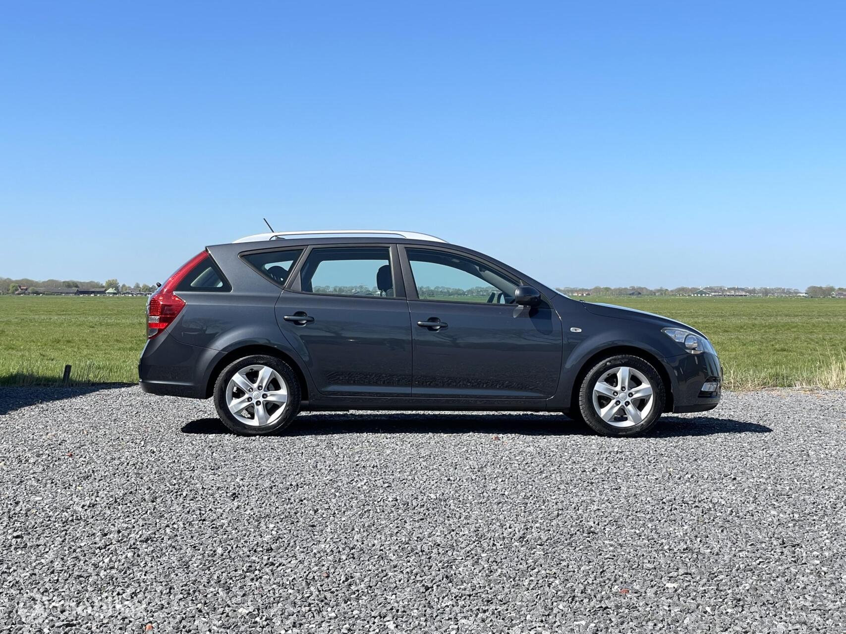 Foto van Kia Cee D