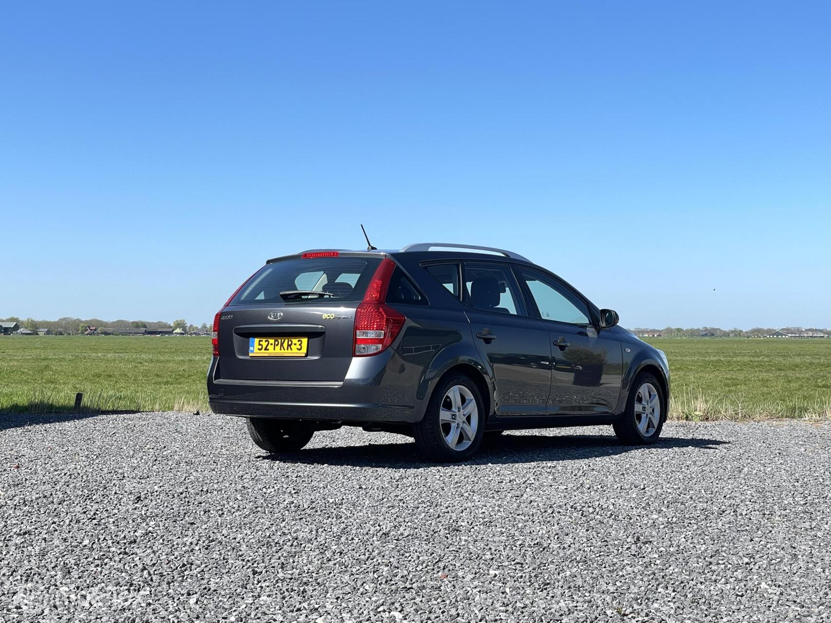 Foto van Kia Cee D