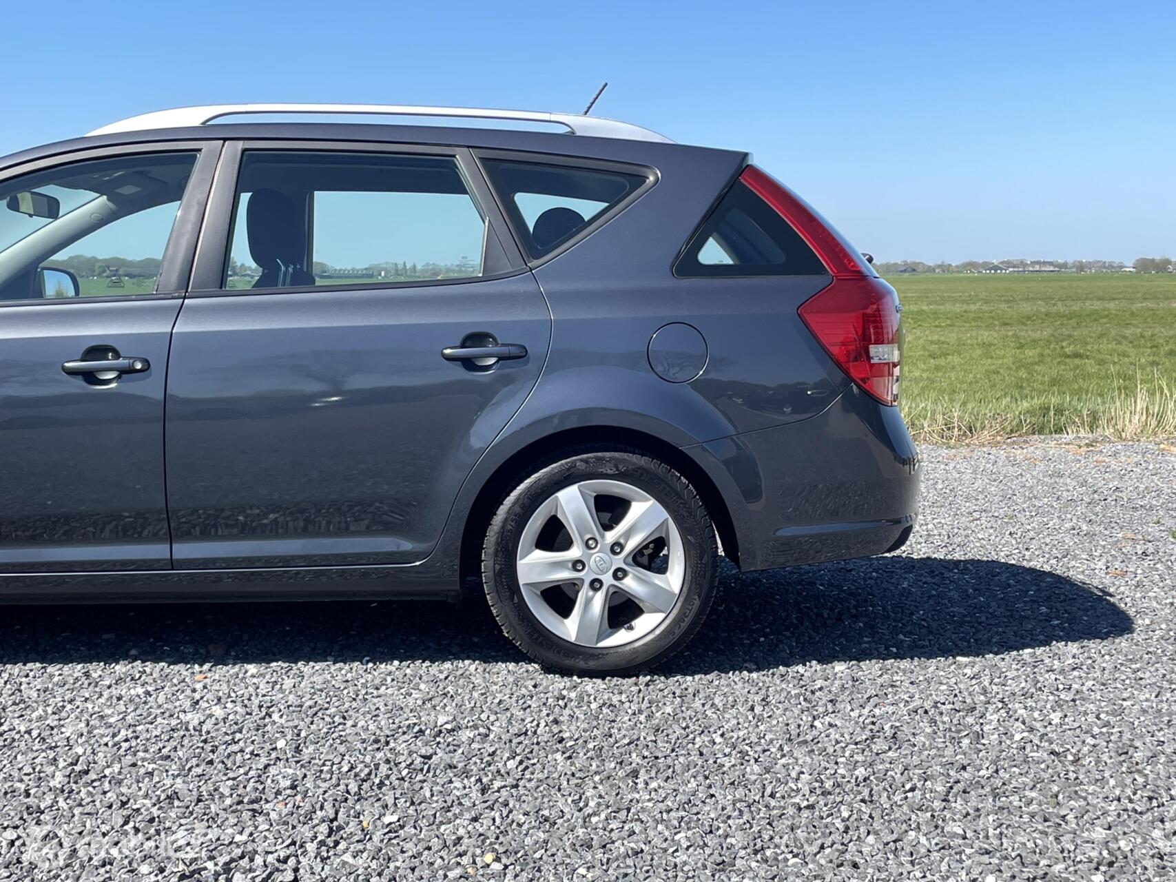 Foto van Kia Cee D