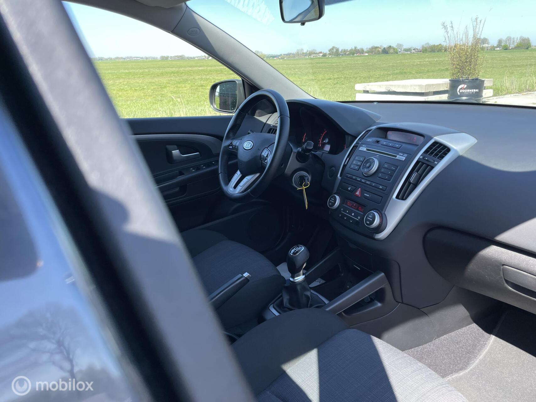 Foto van Kia Cee D