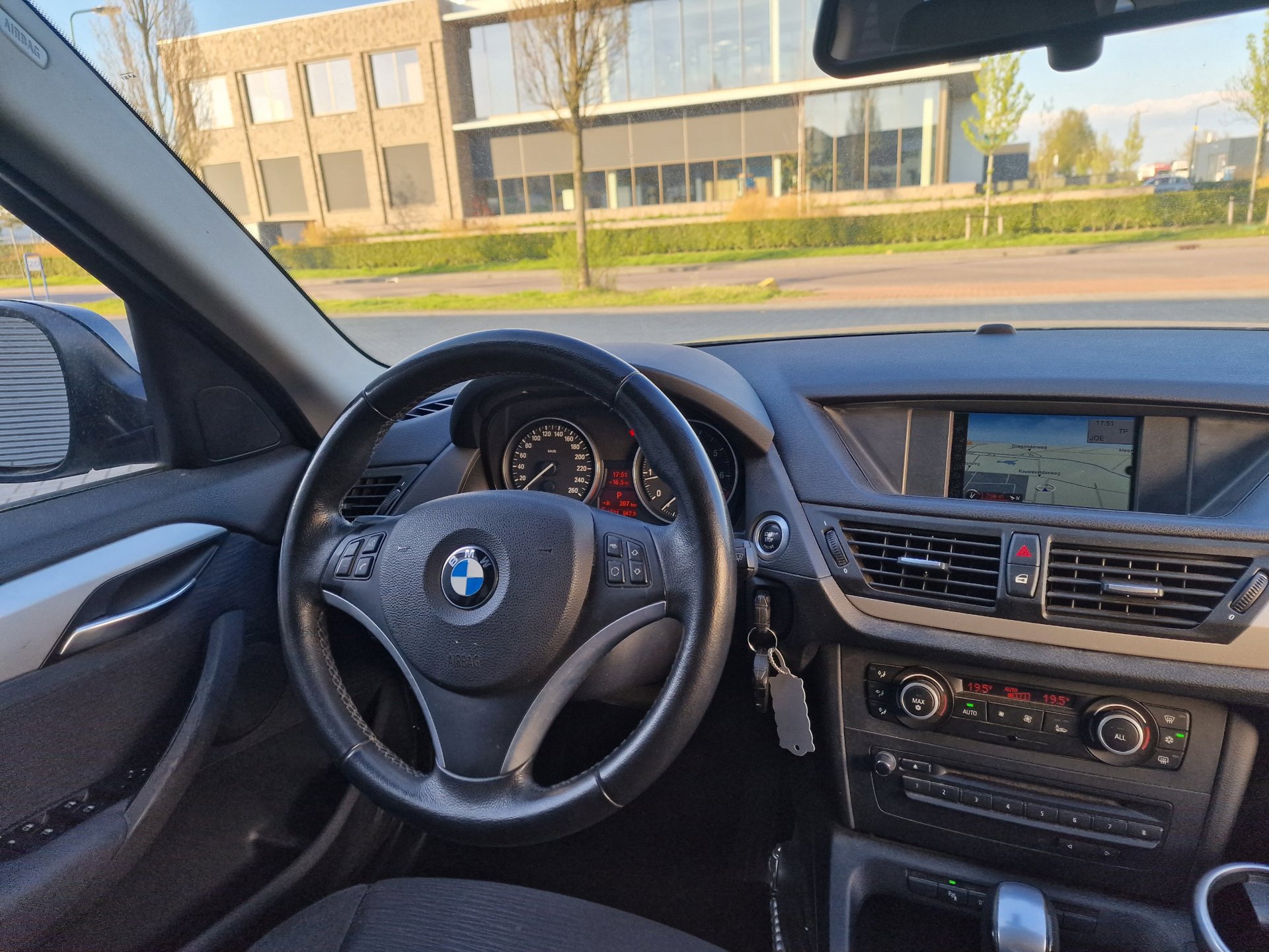 Foto van BMW X1 sDrive 18i