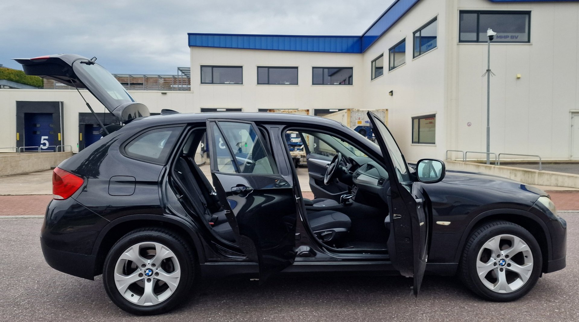 Foto van BMW X1 sDrive 18i