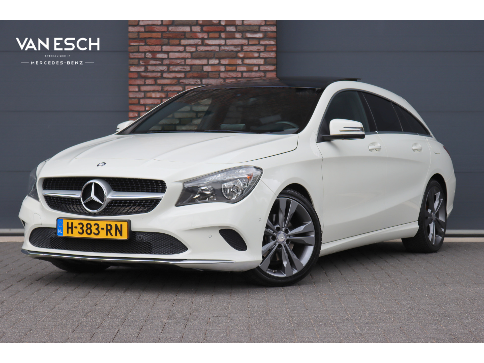 Foto van MERCEDES-BENZ CLA 200