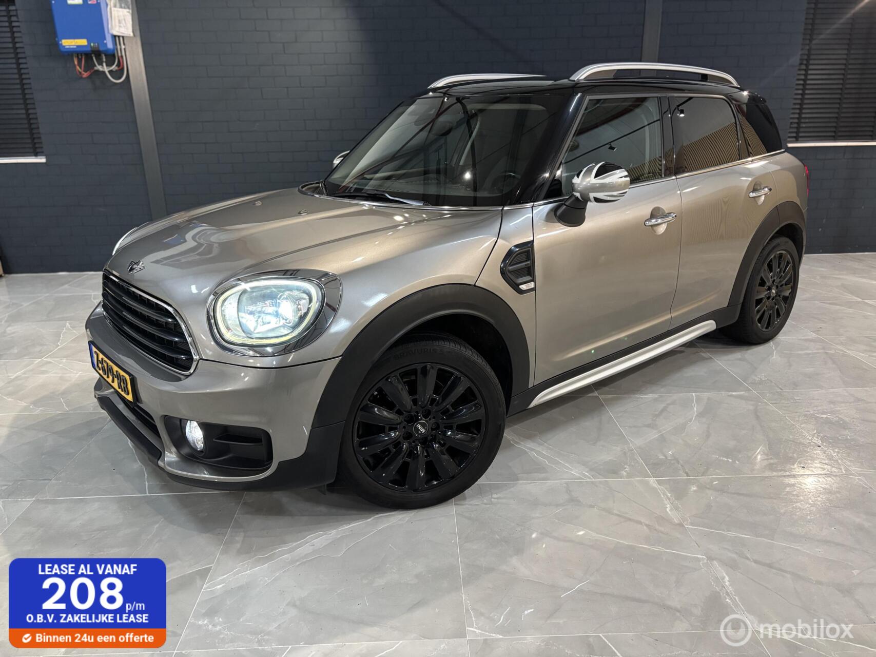Foto van MINI COUNTRYMAN COOPER