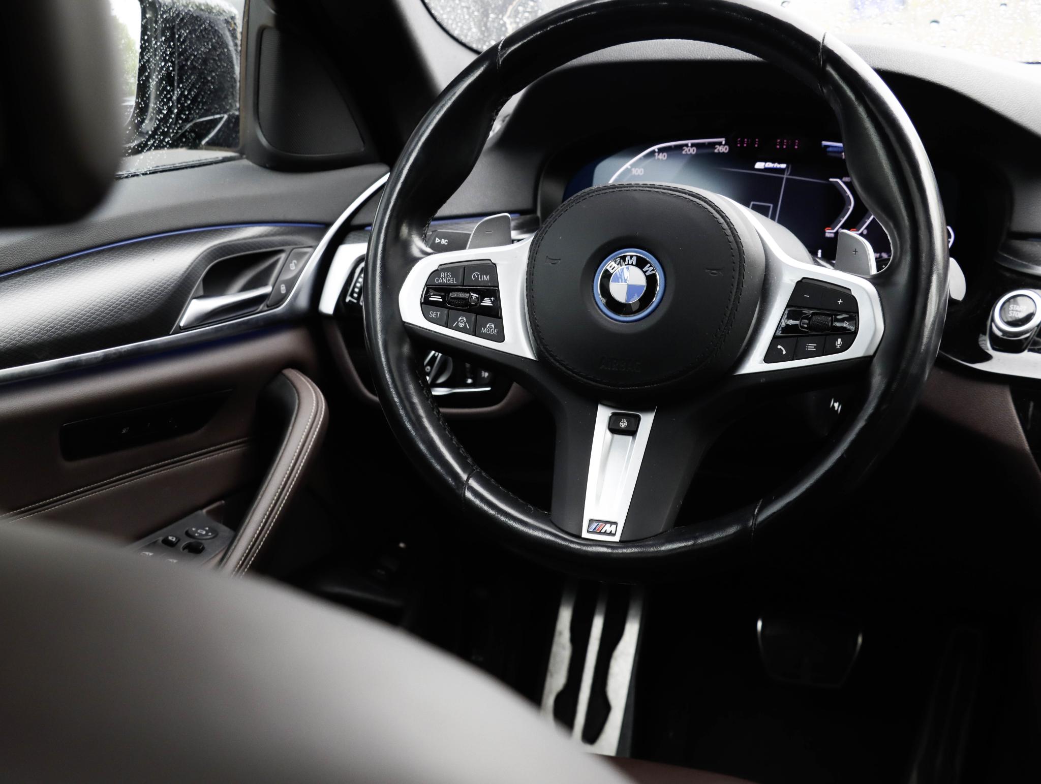 Foto van BMW 530e