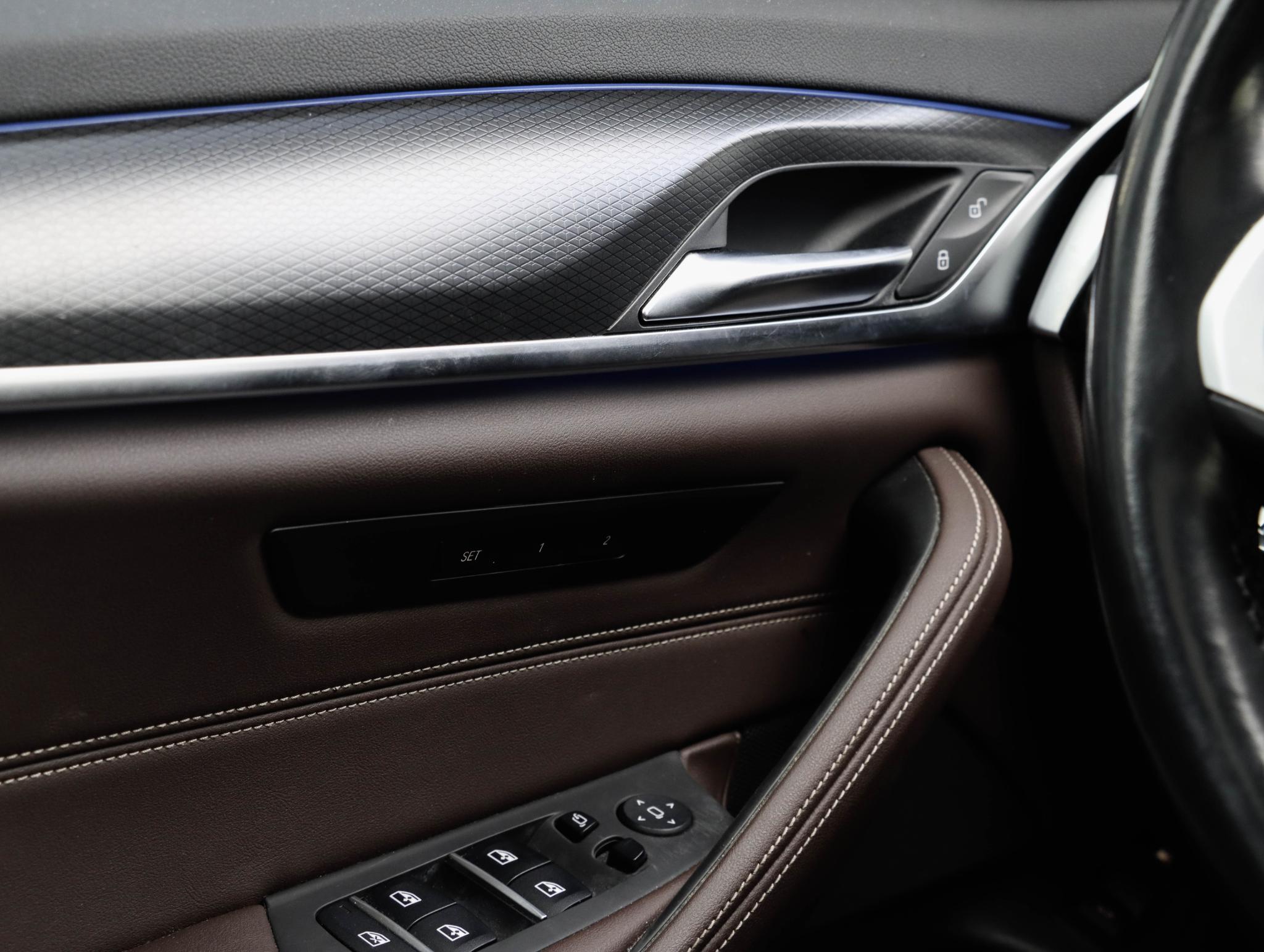 Foto van BMW 530e