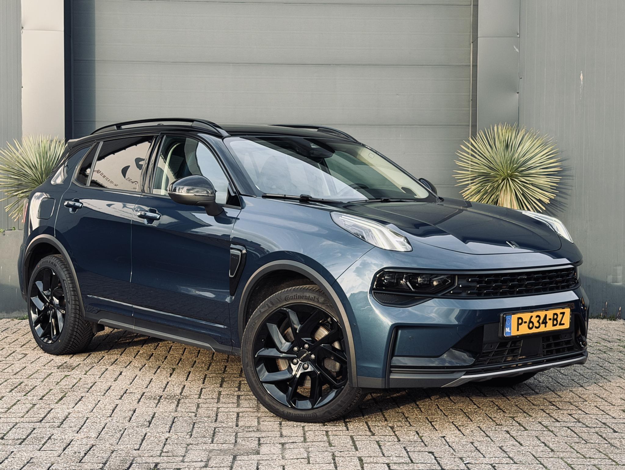 Foto van LYNK&CO LYNK & CO 01