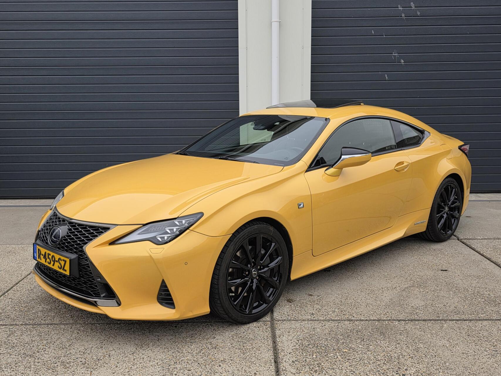 Foto van LEXUS LEXUS RC300H