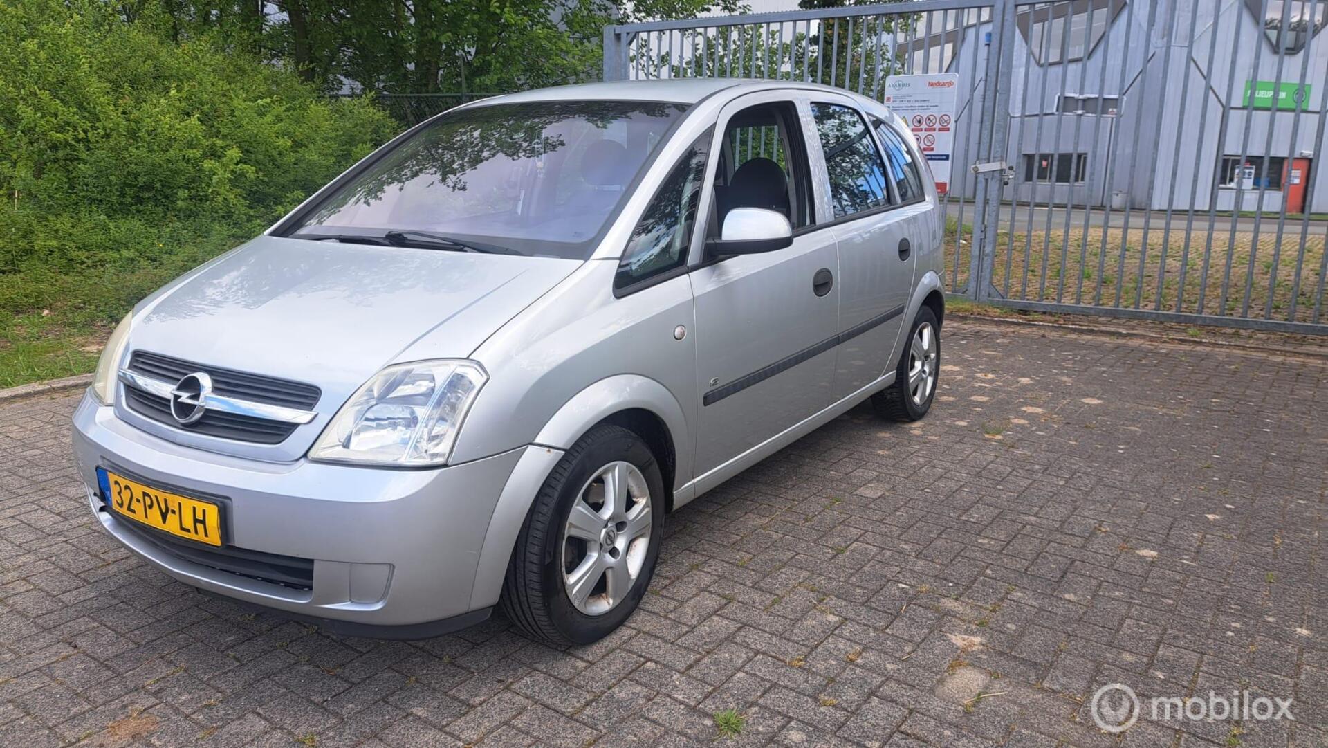 Foto van OPEL MERIVA-A