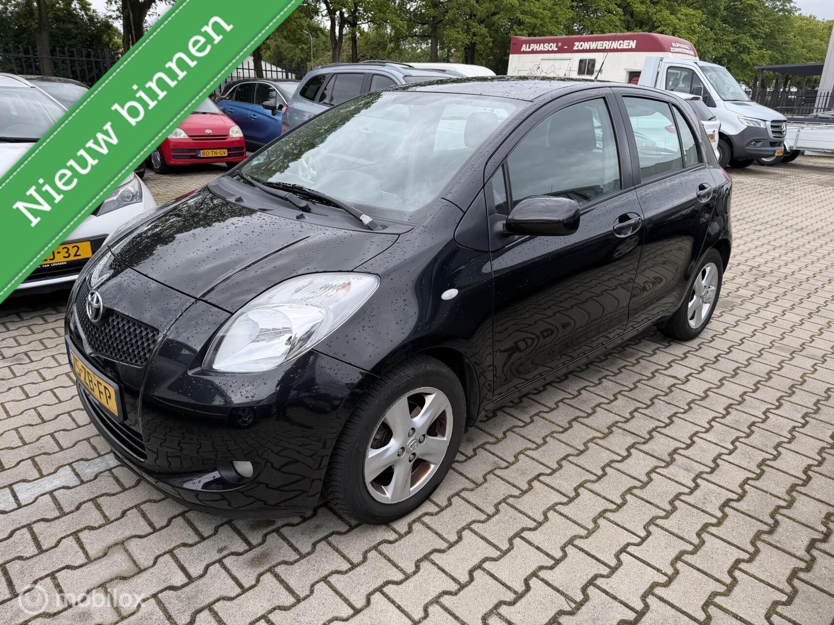 Toyota Toyota Yaris 1.3 VVTi Terra 2008 - voorkant