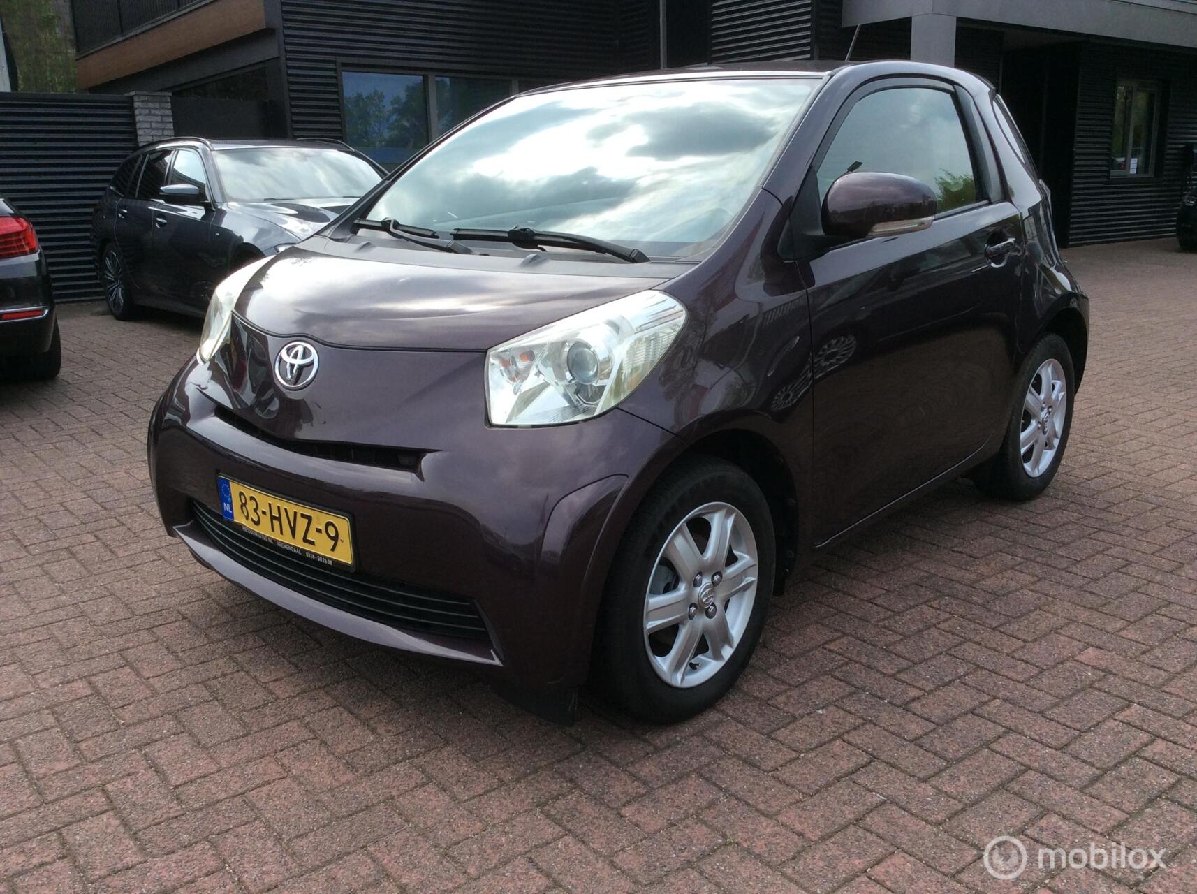 Foto van TOYOTA TOYOTA IQ