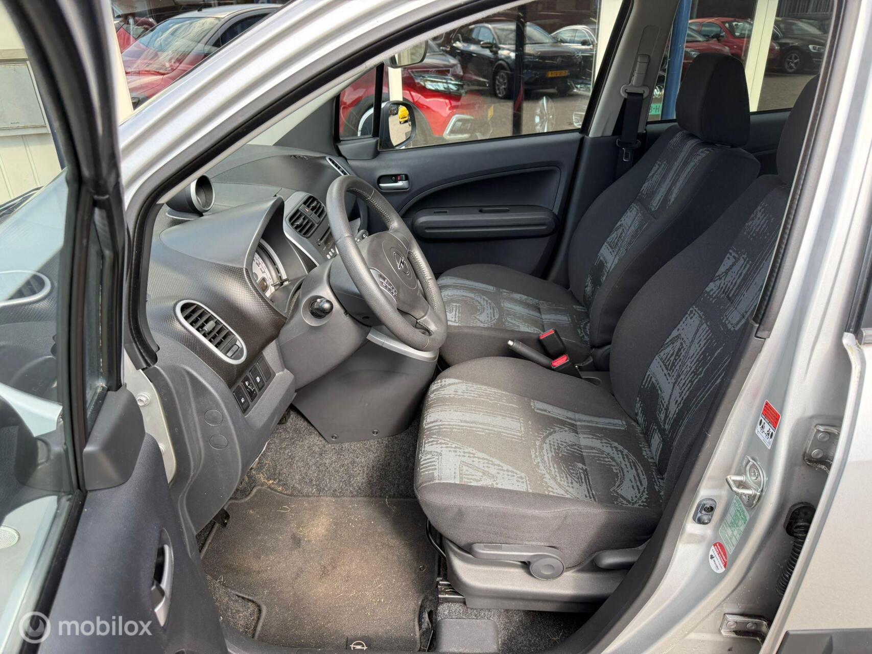 Foto van Opel Agila
