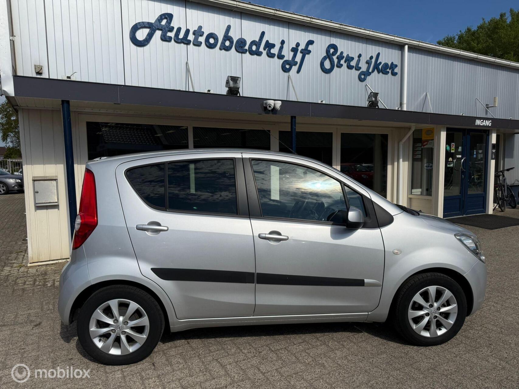 Foto van Opel Agila