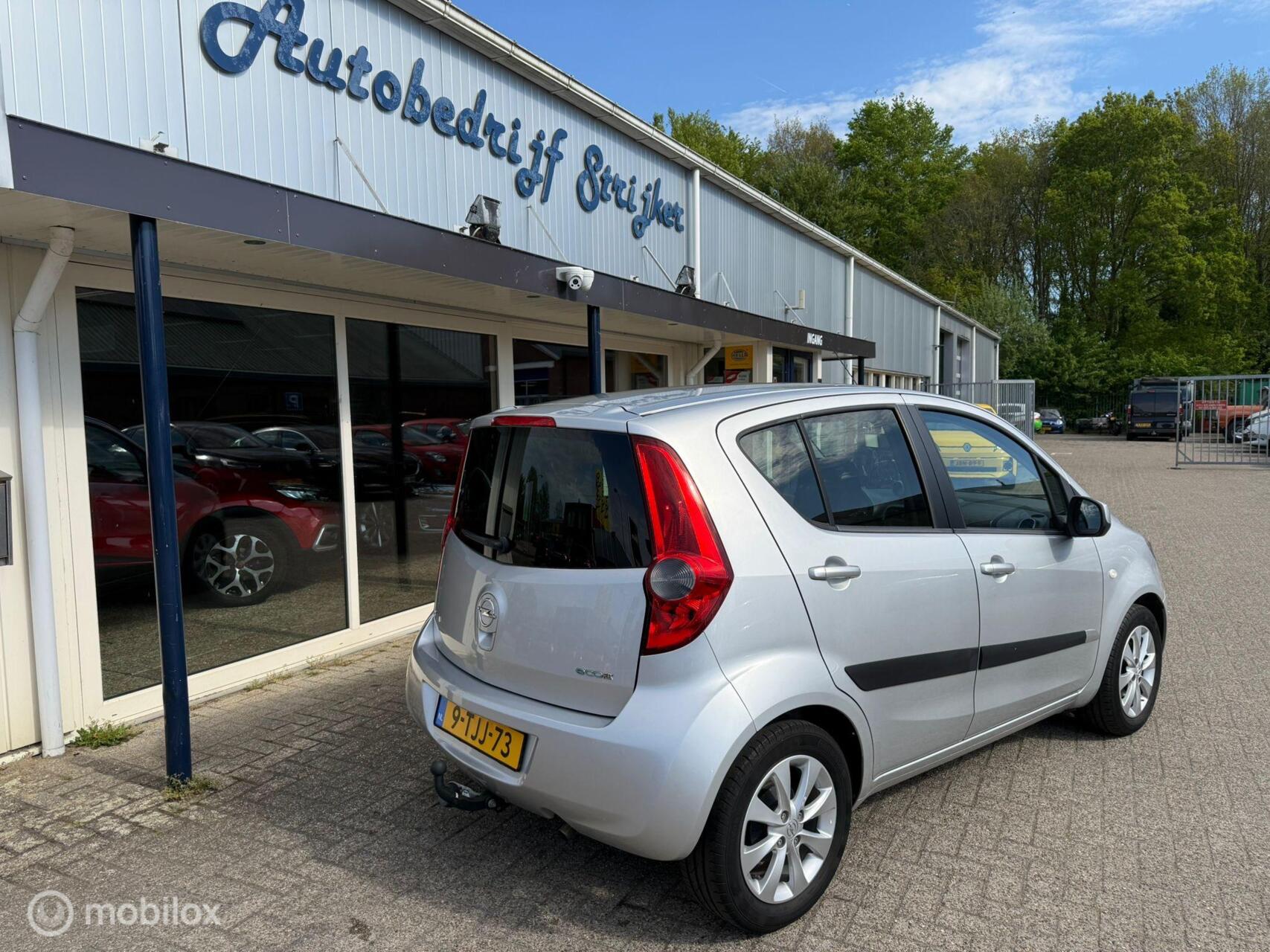 Foto van Opel Agila