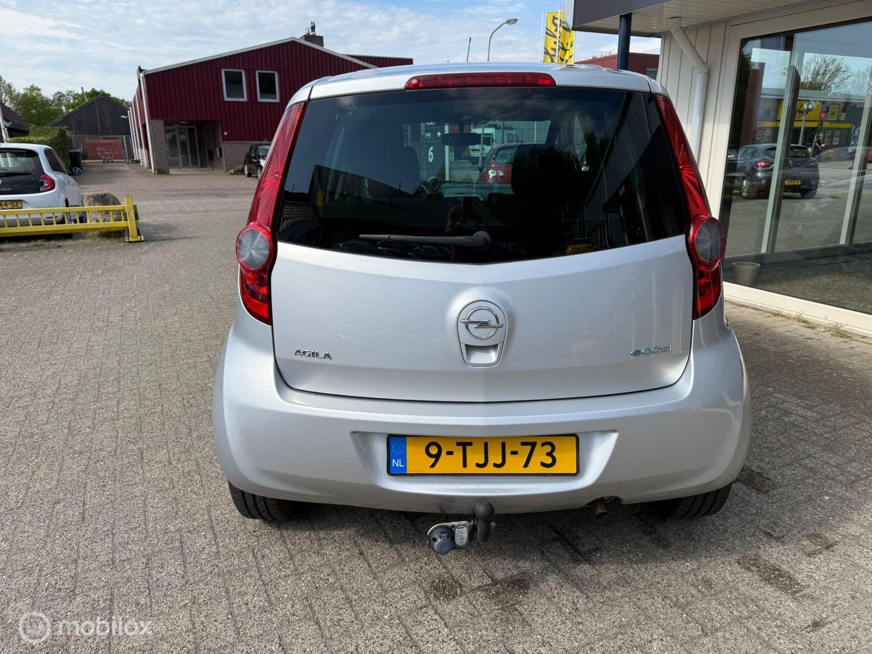 Foto van Opel Agila
