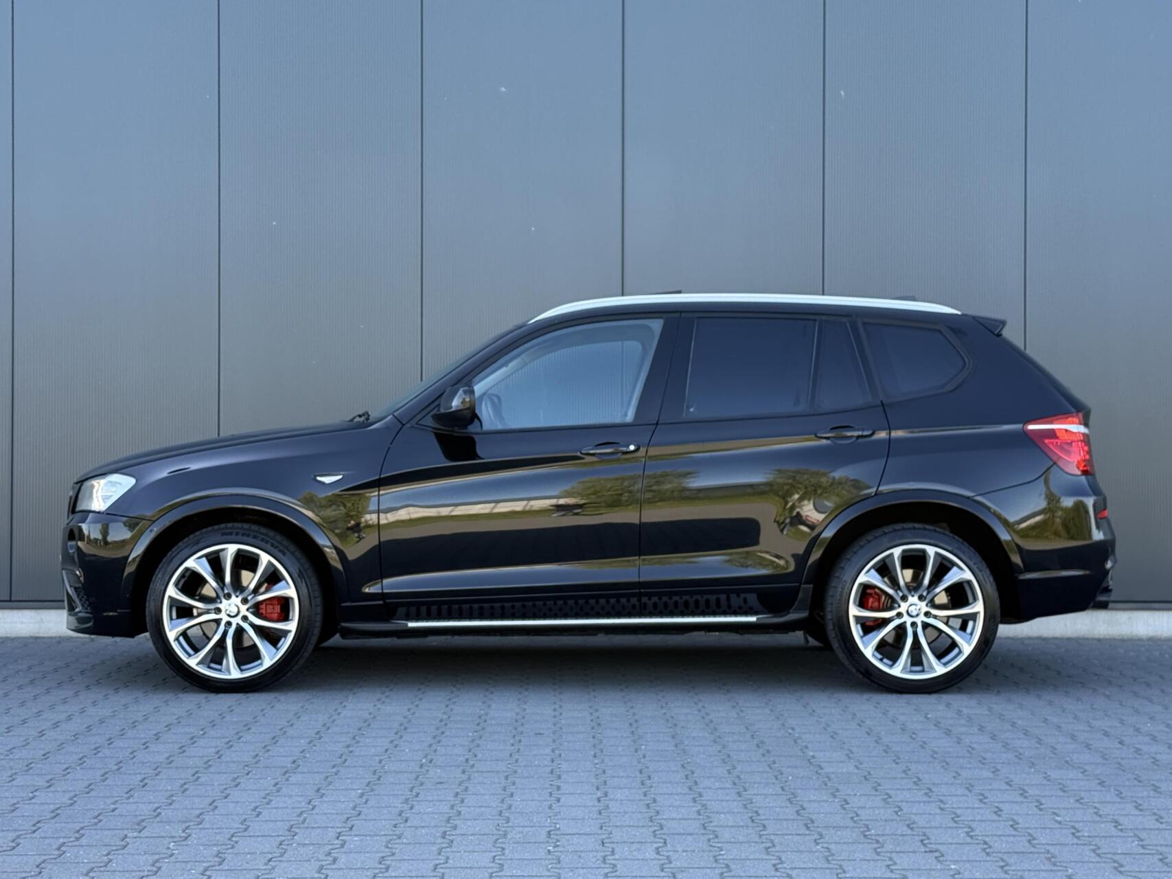 Foto van BMW X3 Xdrive28i