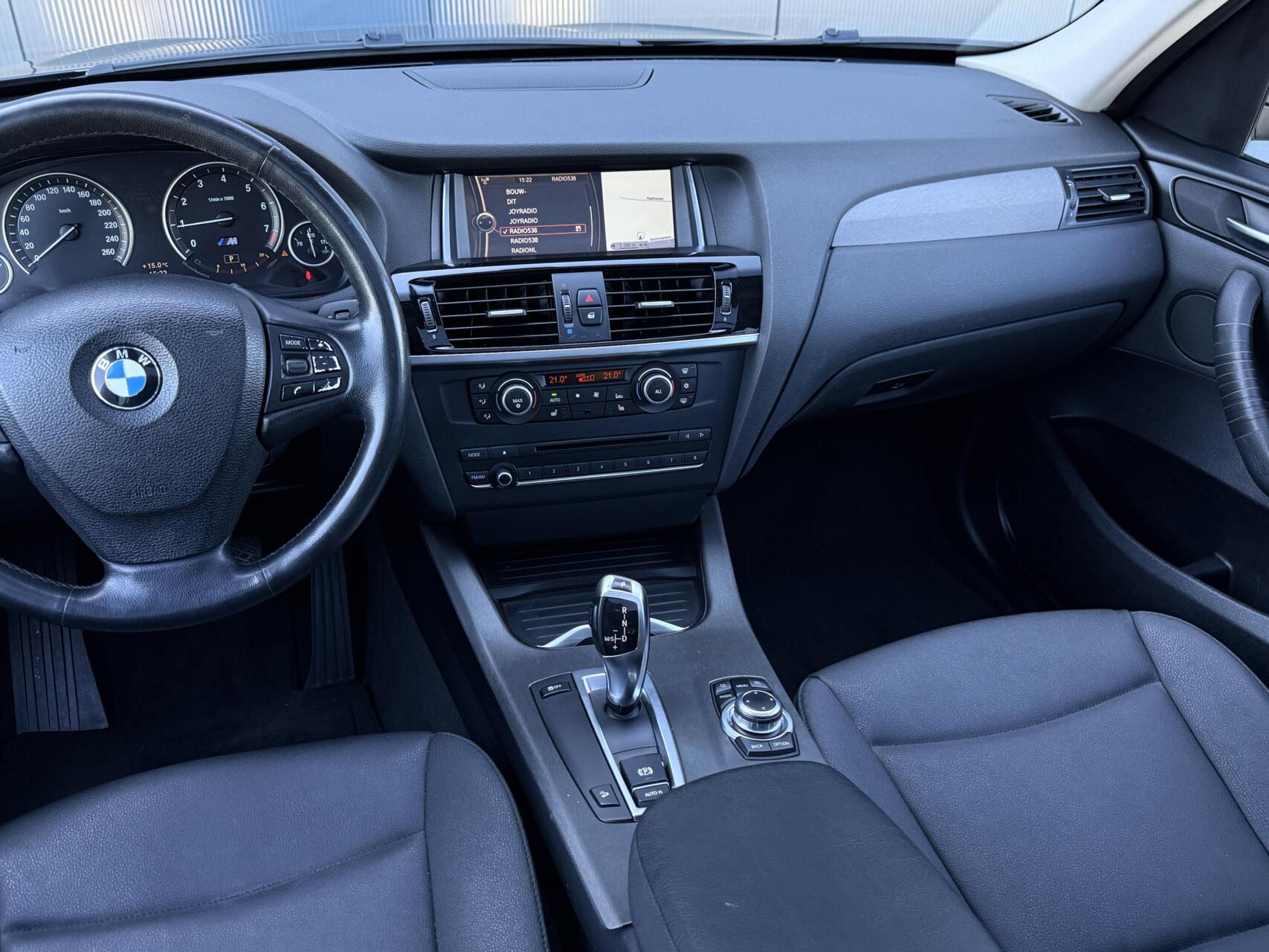 Foto van BMW X3 Xdrive28i