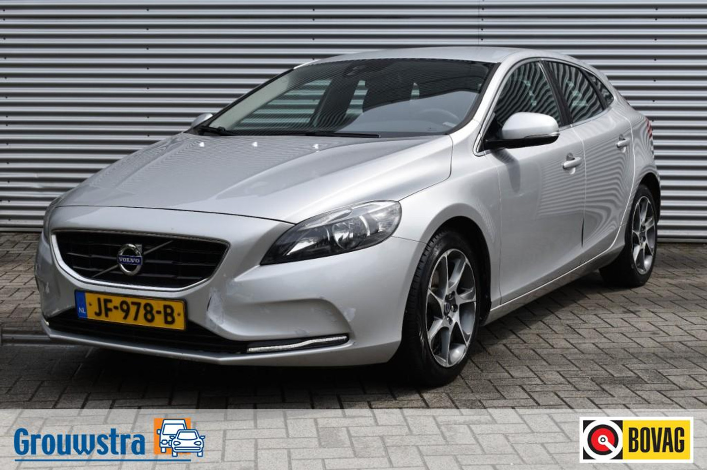 Volvo V40 1.6 D2 AUT. OCEAN RACE / MEENEEM/EXPORTPRIJS / APK 27-1-2027 2015 - voorkant