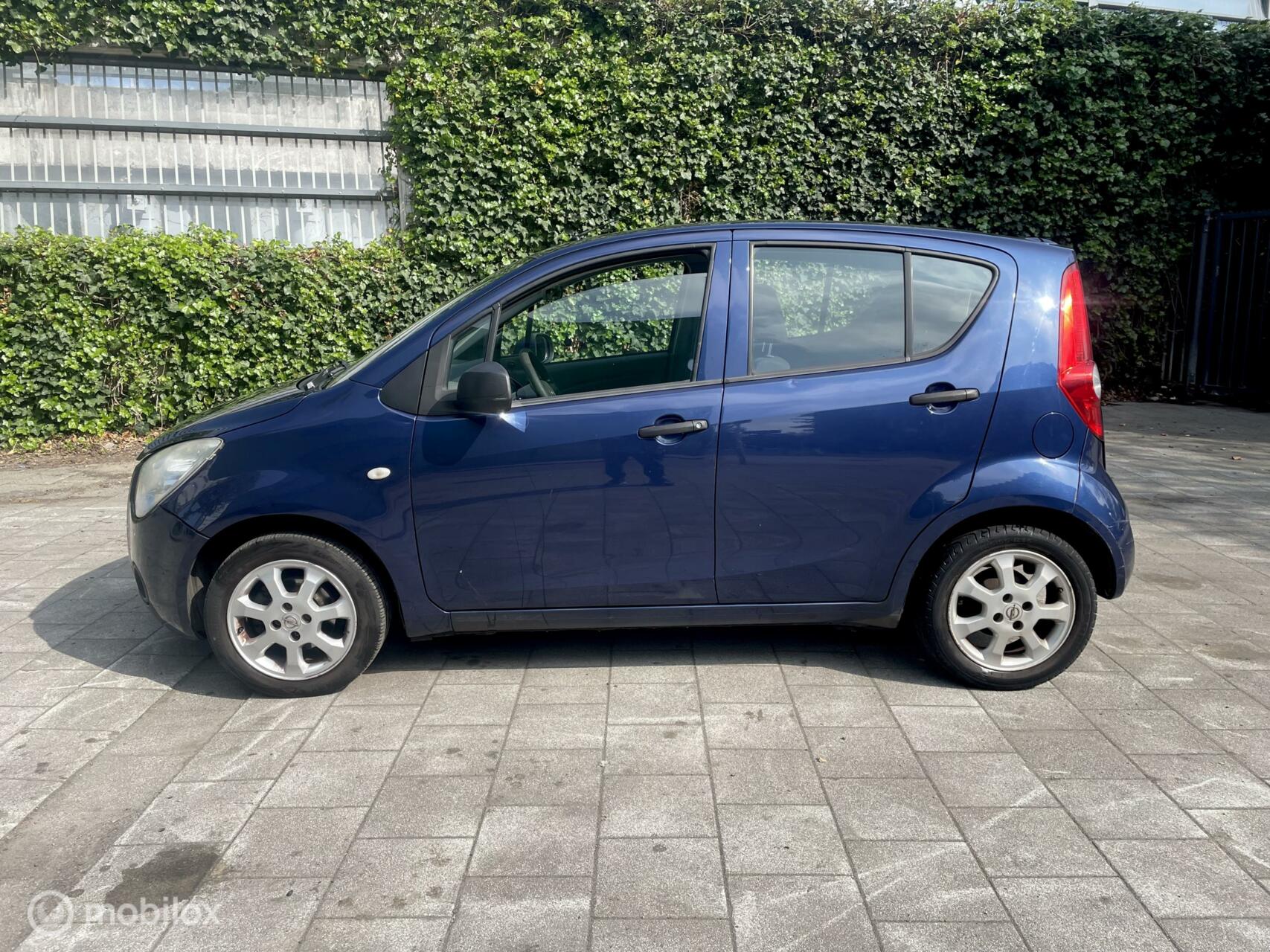 Foto van Opel Agila