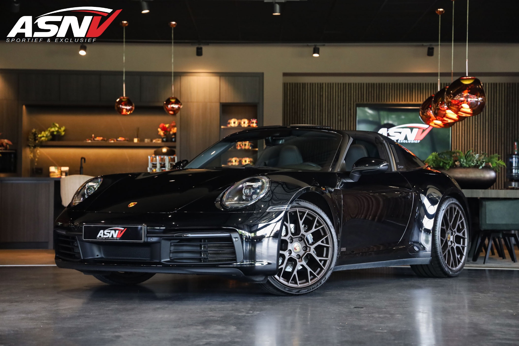Foto van PORSCHE 911 TARGA 4