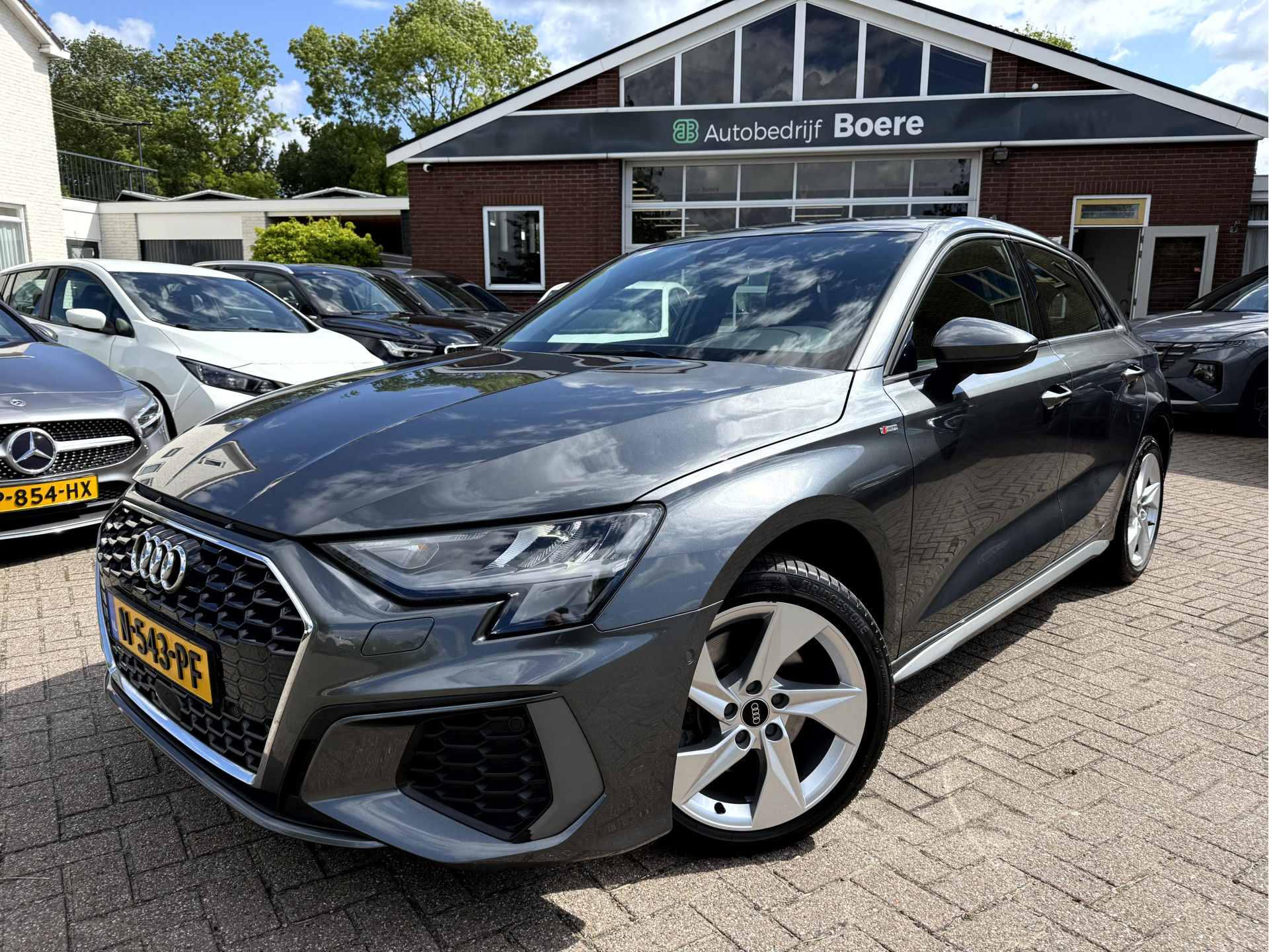 Audi A3 Sportback 30 TFSI S edition 2021 - voorkant