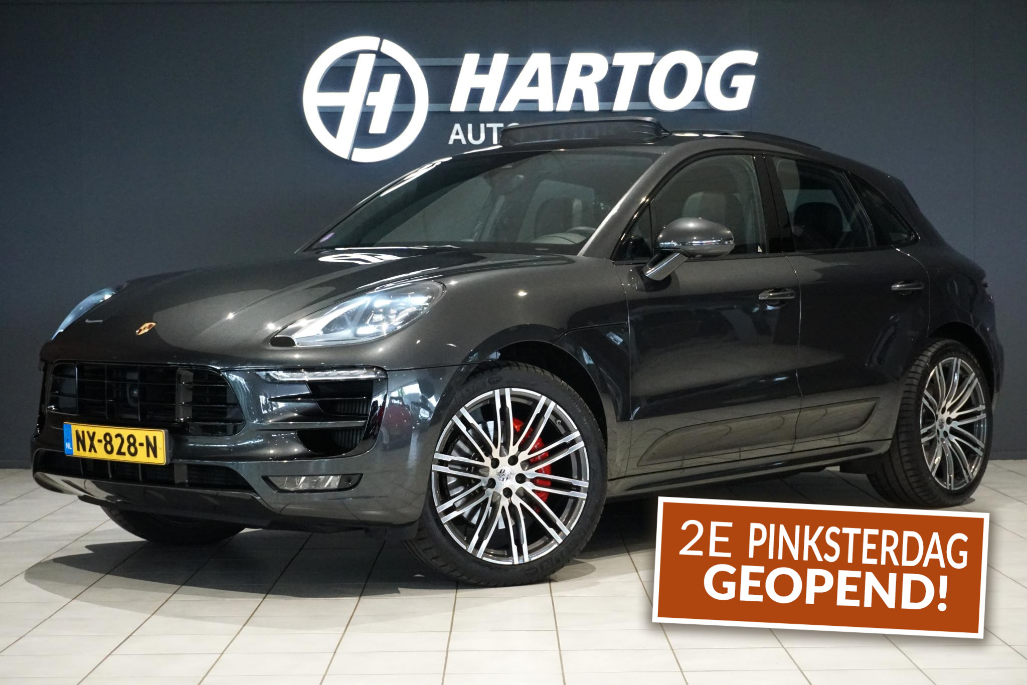 Foto van PORSCHE MACAN TURBO