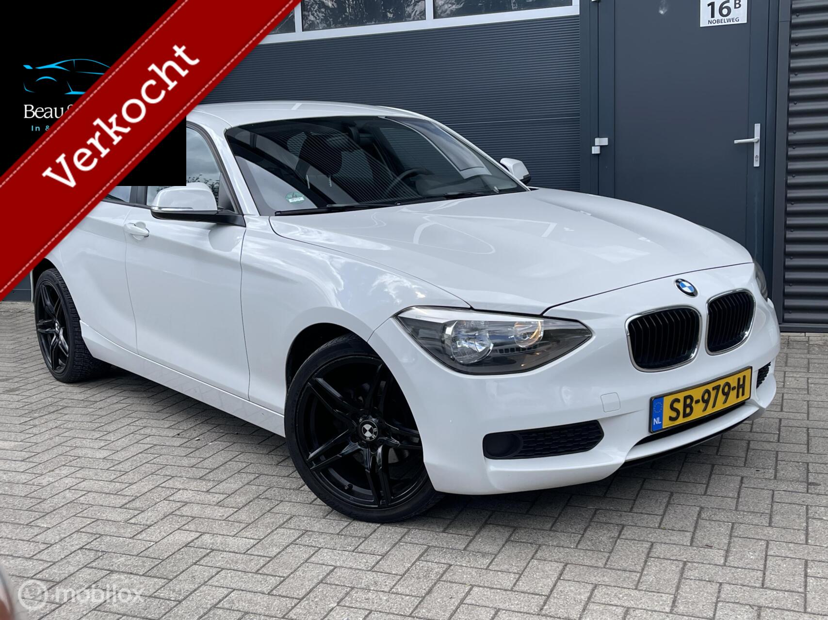 BMW 1er Reihe 116i f20| Nieuwe apk!|PDC|Airco|Stoelvw 2011 - voorkant