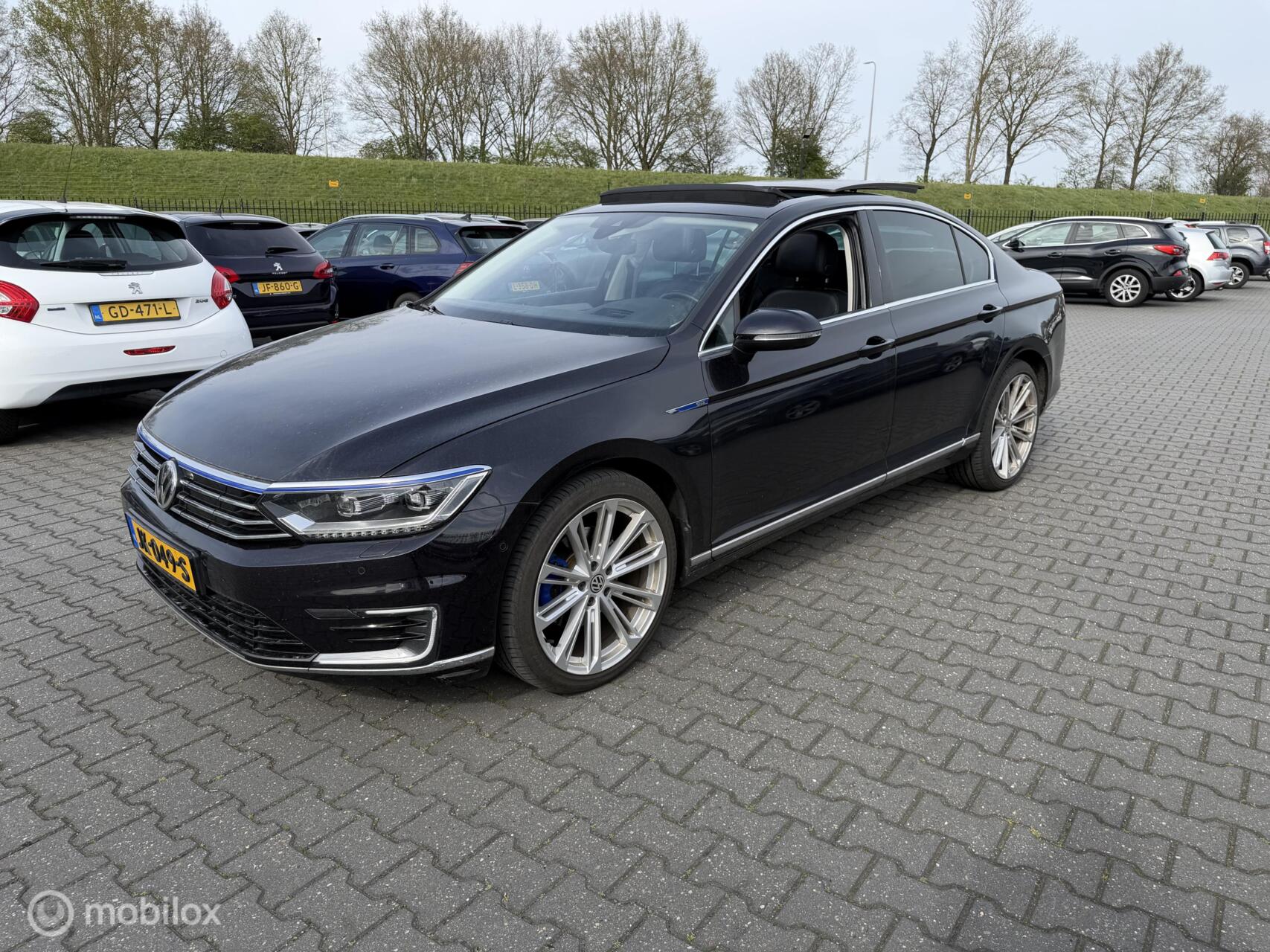 Foto van VOLKSWAGEN PASSAT