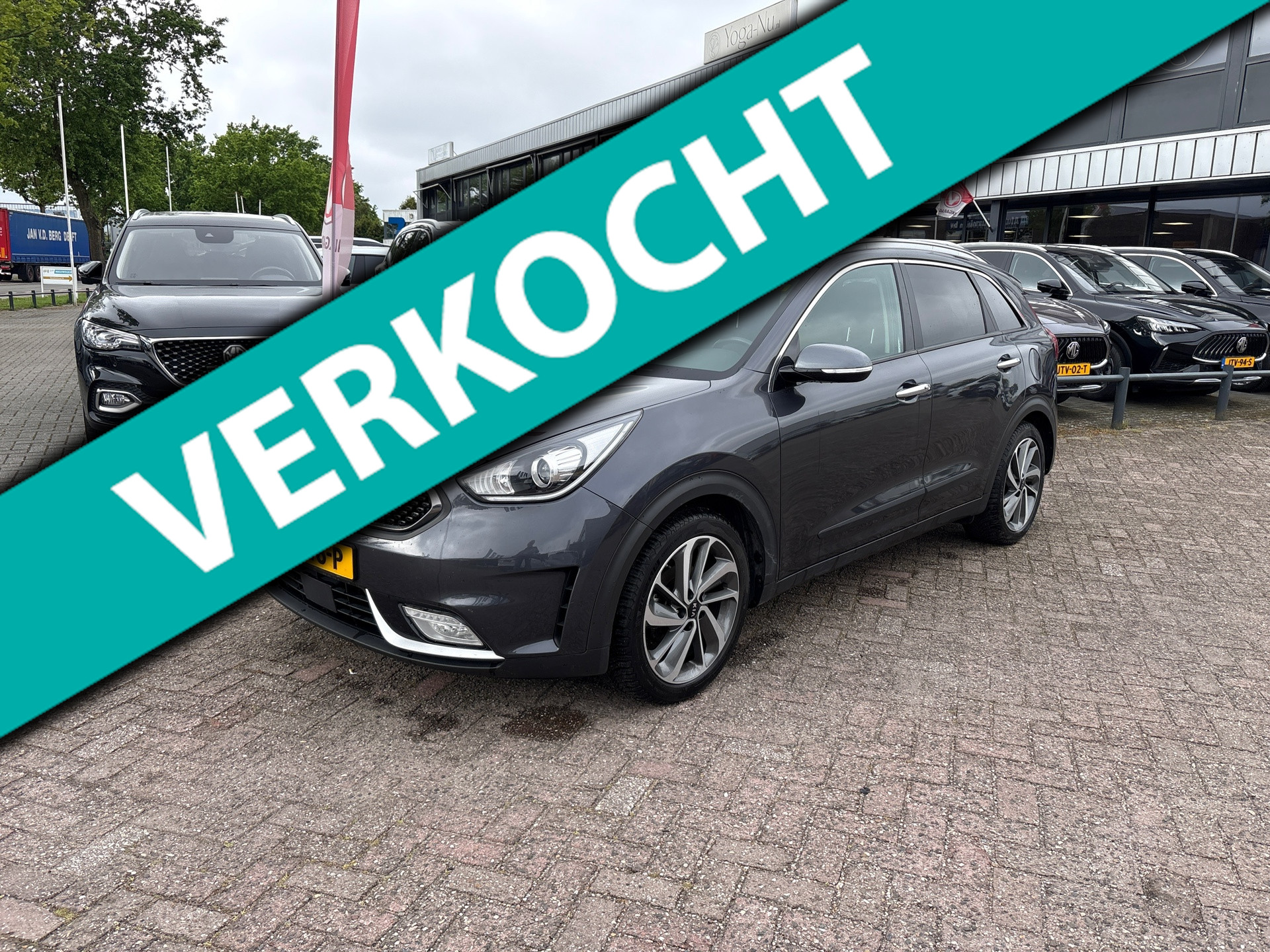Kia Niro 1.6 GDi Hybrid ExecutiveLine/leer/CarPlay/stoel stuur verwarmd/trekhaak 2018 - voorkant