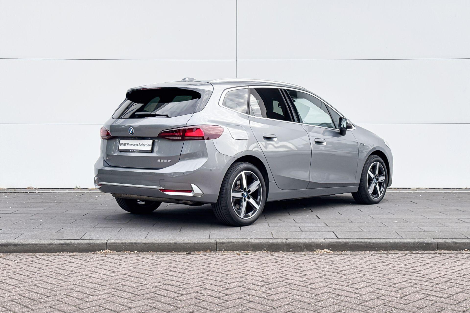 Foto van BMW 225e xDrive Active Tourer
