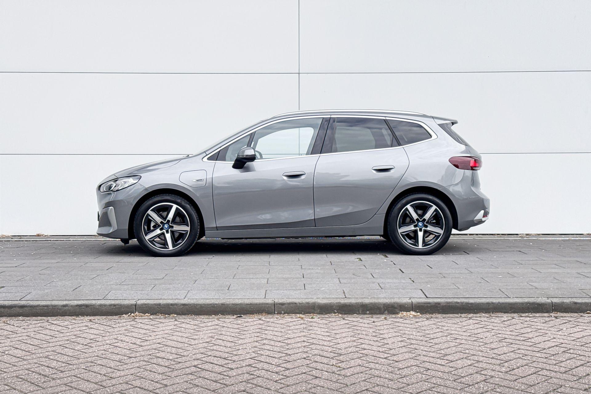 Foto van BMW 225e xDrive Active Tourer