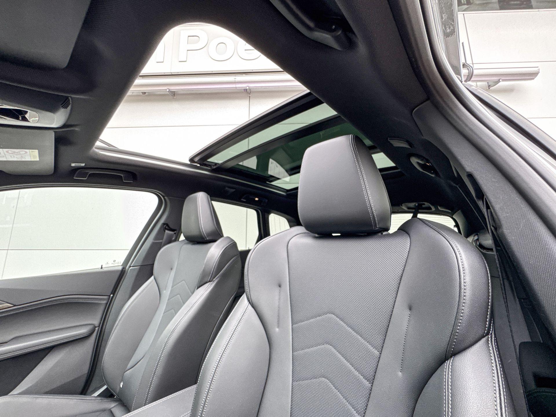 Foto van BMW 225e xDrive Active Tourer