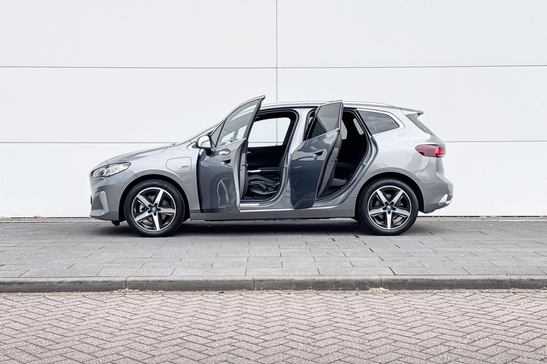 Foto van BMW 225e xDrive Active Tourer