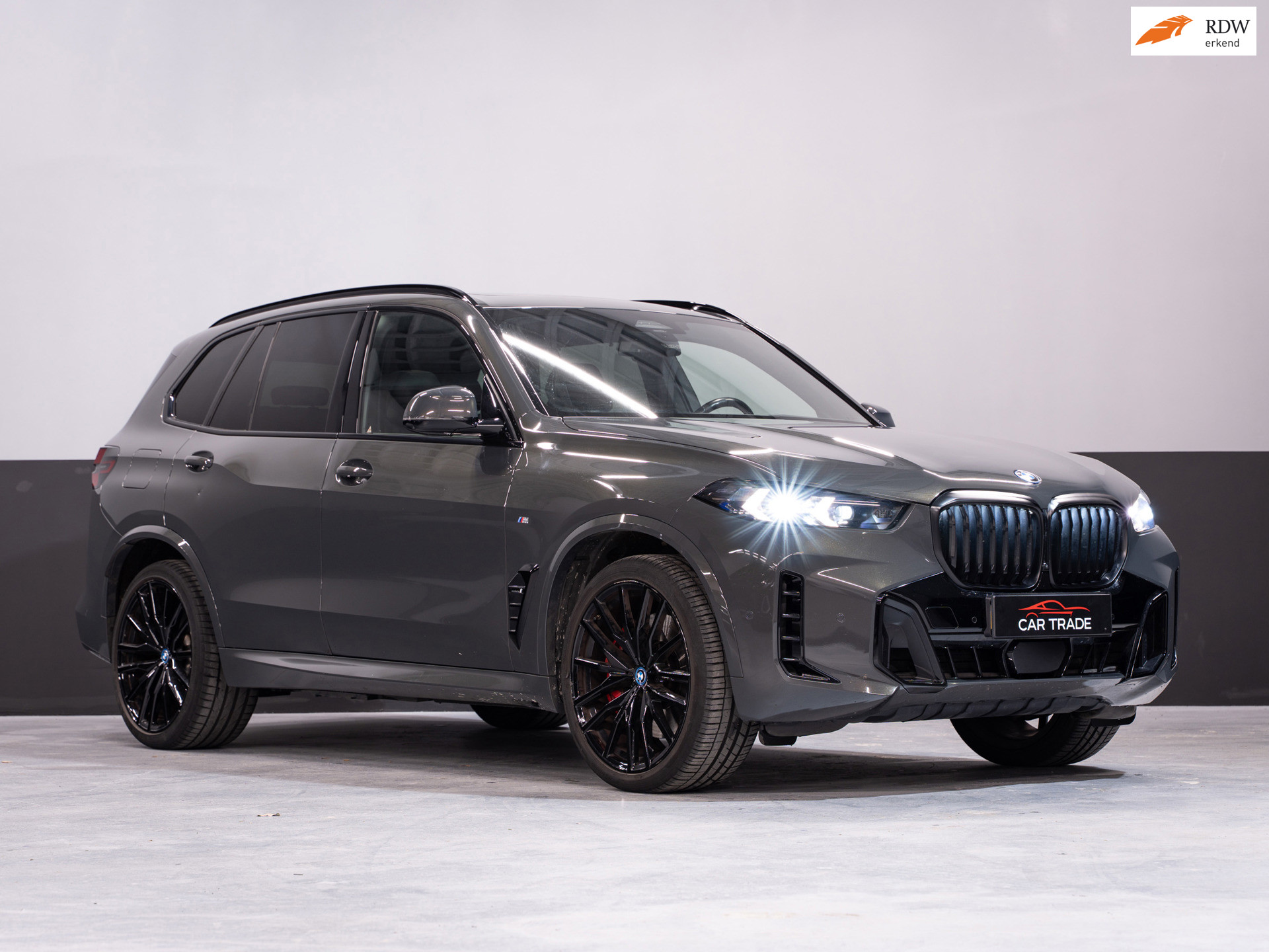 BMW X5 Xdrive50e XDrive50e Launch Edition/Pano/Alarm klasse 5/Full Optie 2023 - voorkant