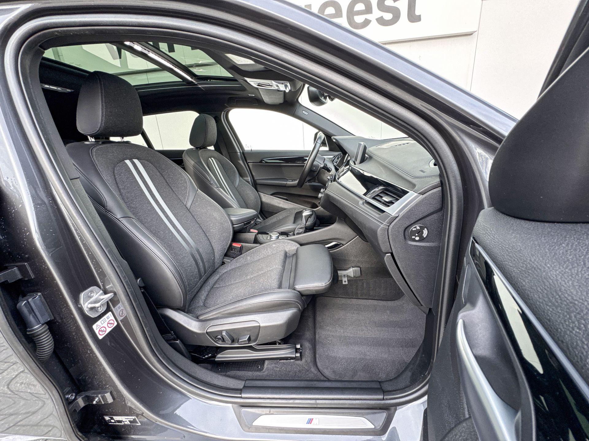 Foto van BMW X2 Xdrive25e